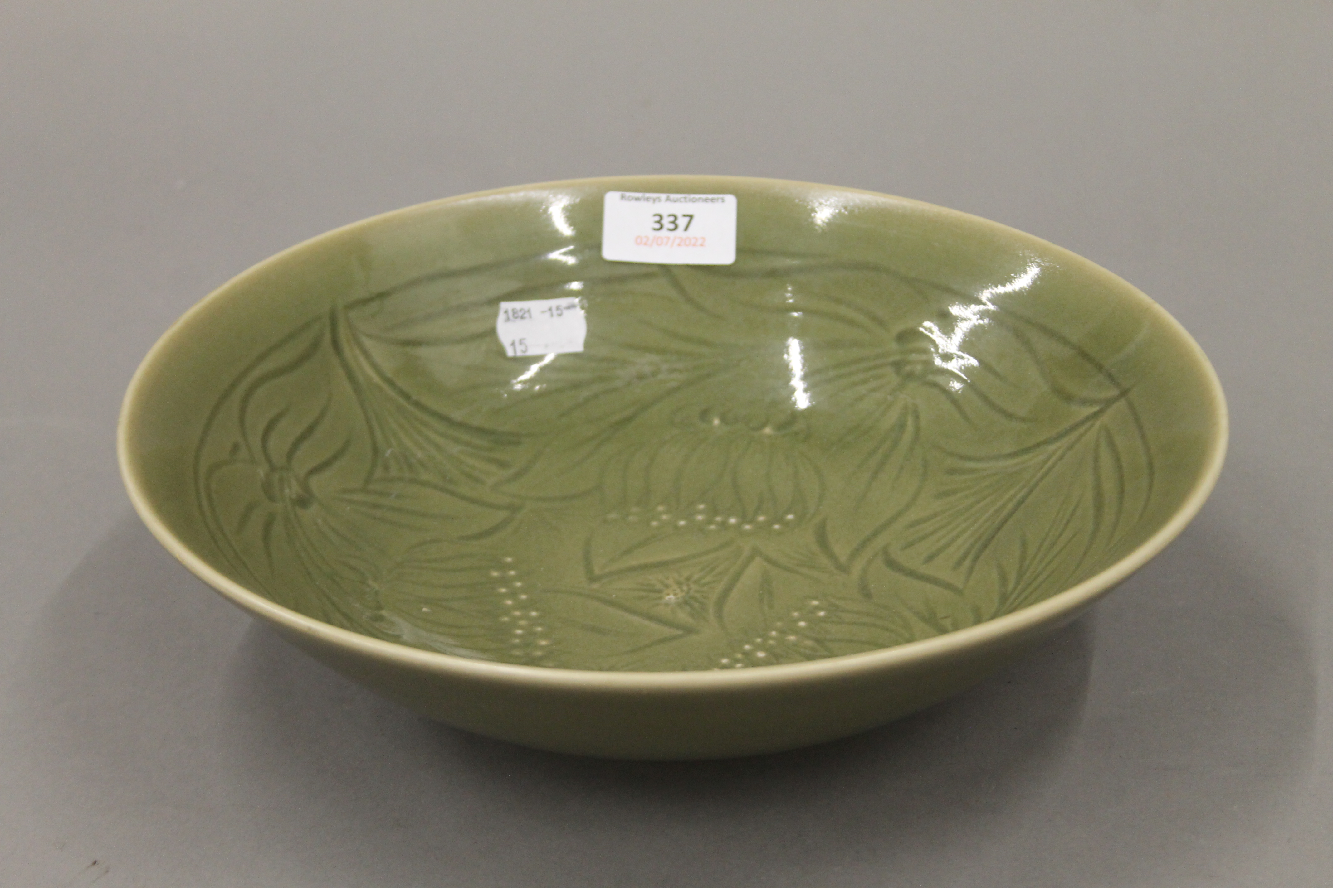 A quantity of Art Studio pottery, including a Bullers bowl. - Image 4 of 9