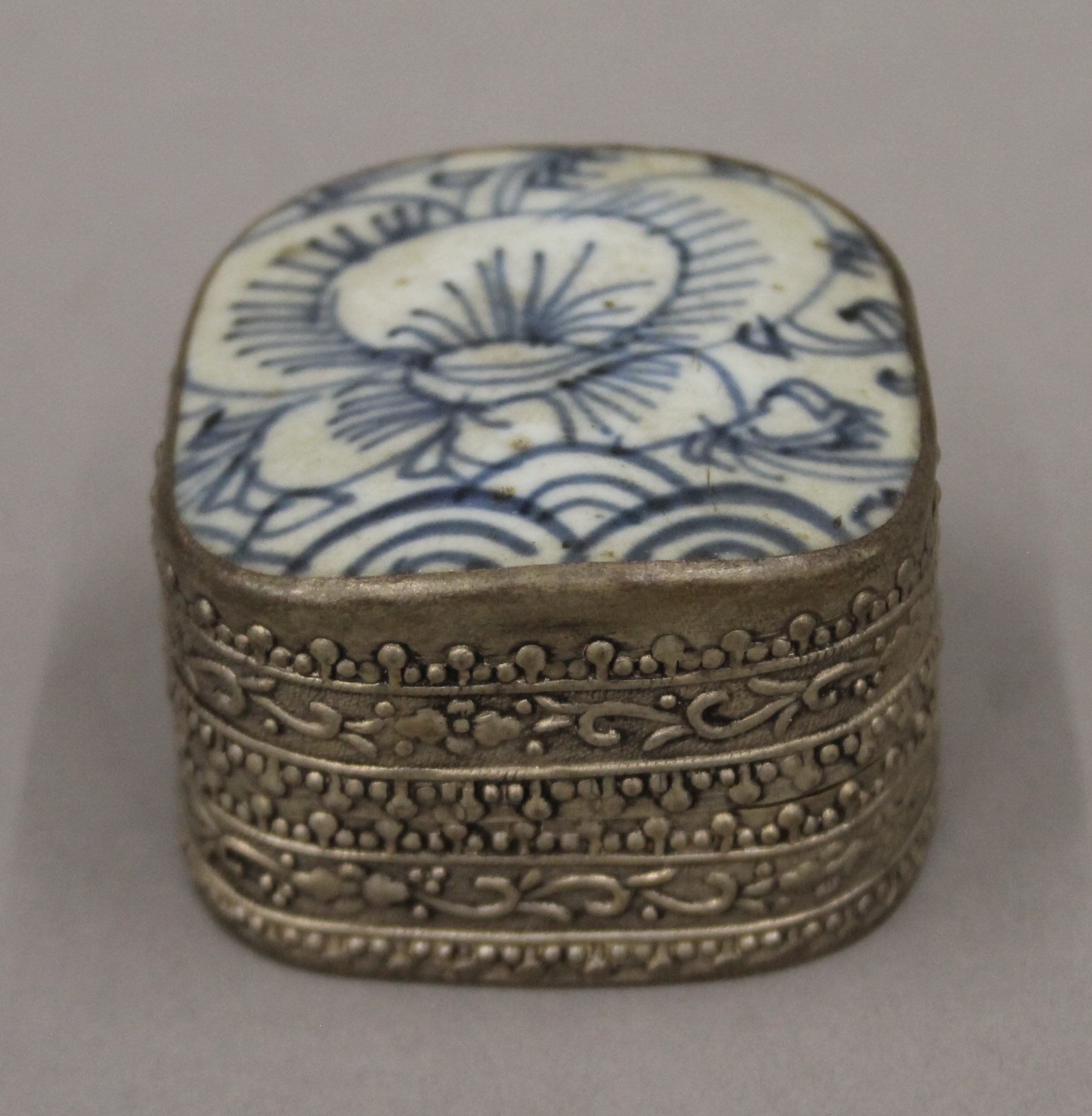 A Limoges porcelain box surmounted with a dog and two other boxes. The former 9 cm high. - Image 5 of 7