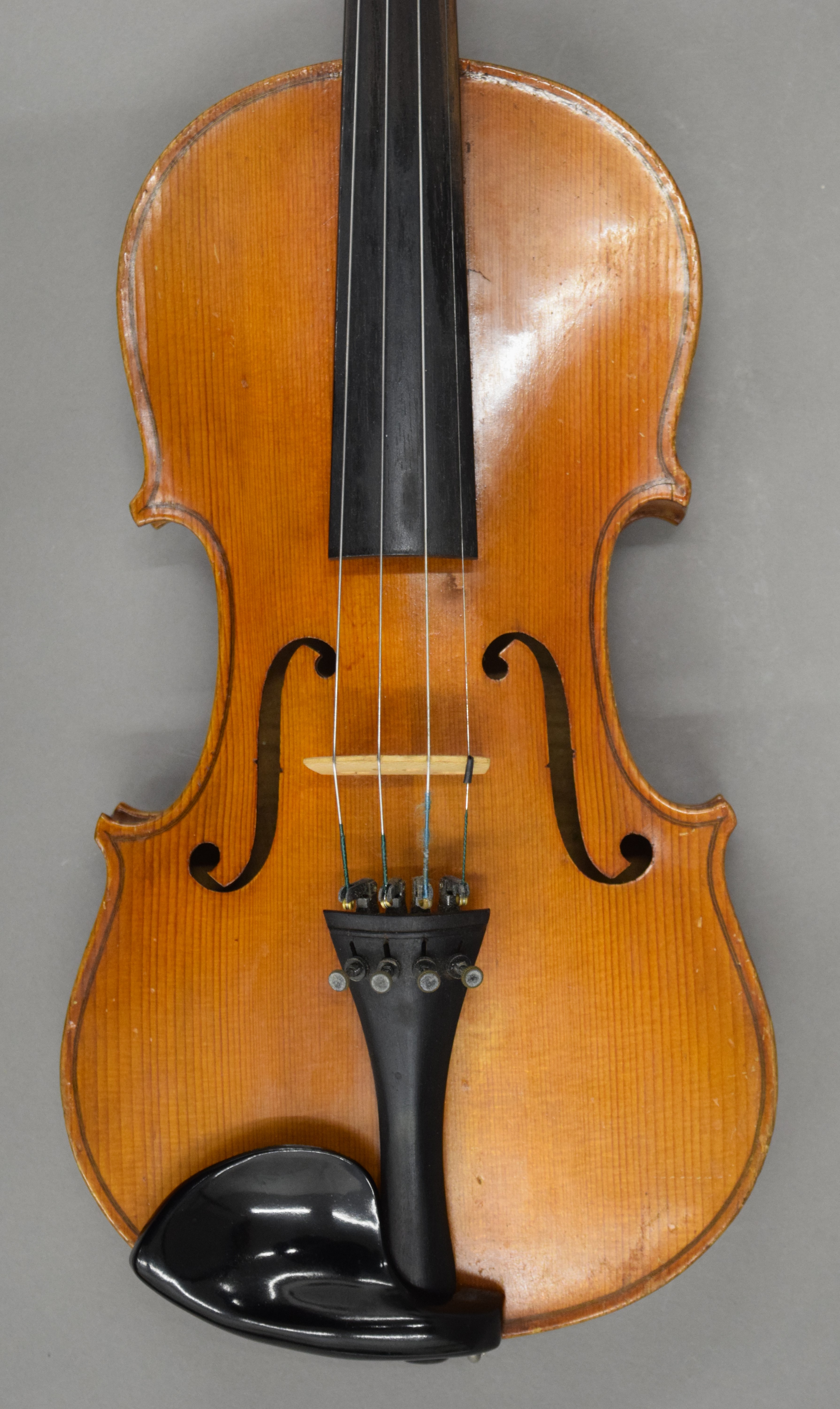 A cased violin and bow. 59 cm long. - Image 4 of 14