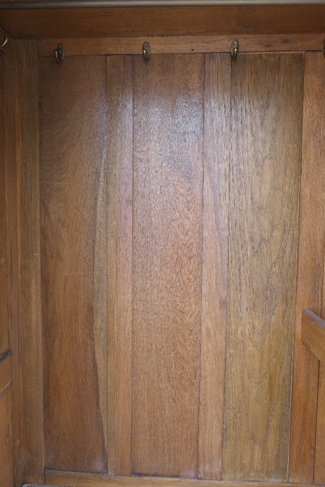 In the Manner of Heals, an Arts and Crafts oak compactum wardrobe. 199.5 cm high x 95 cm wide. - Image 5 of 11