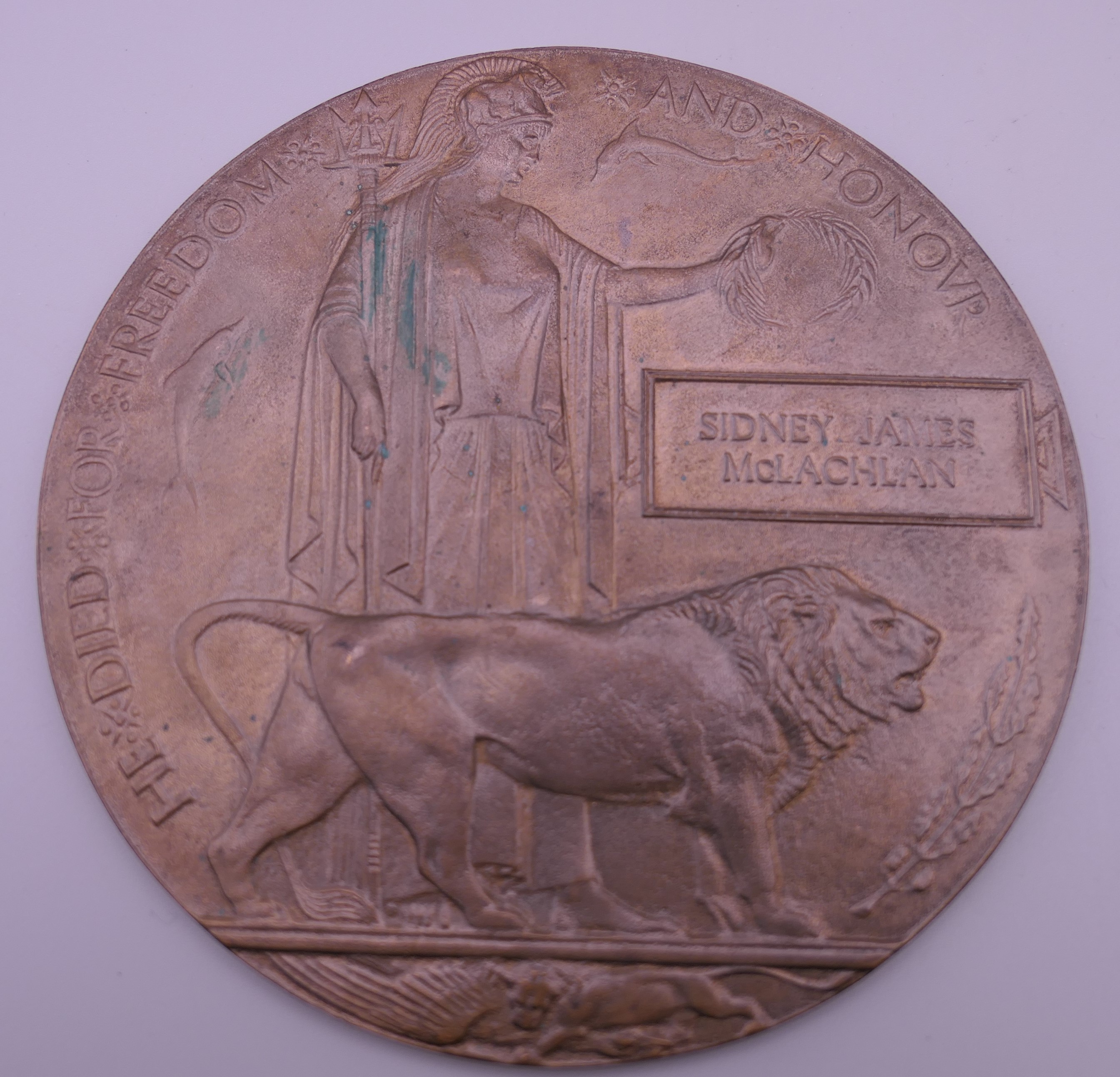 A Canadian WWI memorial death plaque for Sidney James McLachlan. 12 cm diameter. - Image 2 of 6