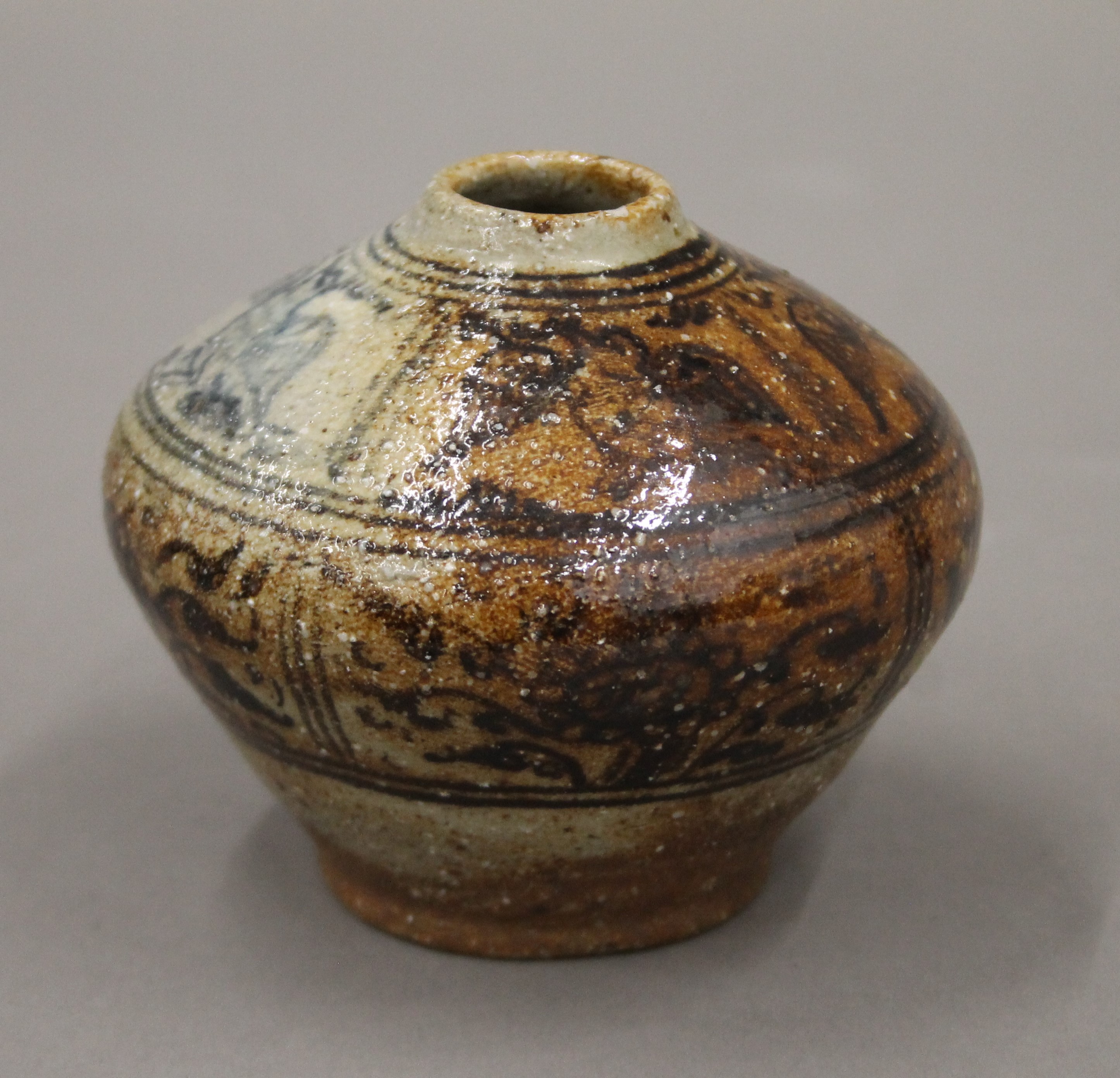 A quantity of Art Studio pottery, including a Bullers bowl. - Image 6 of 9