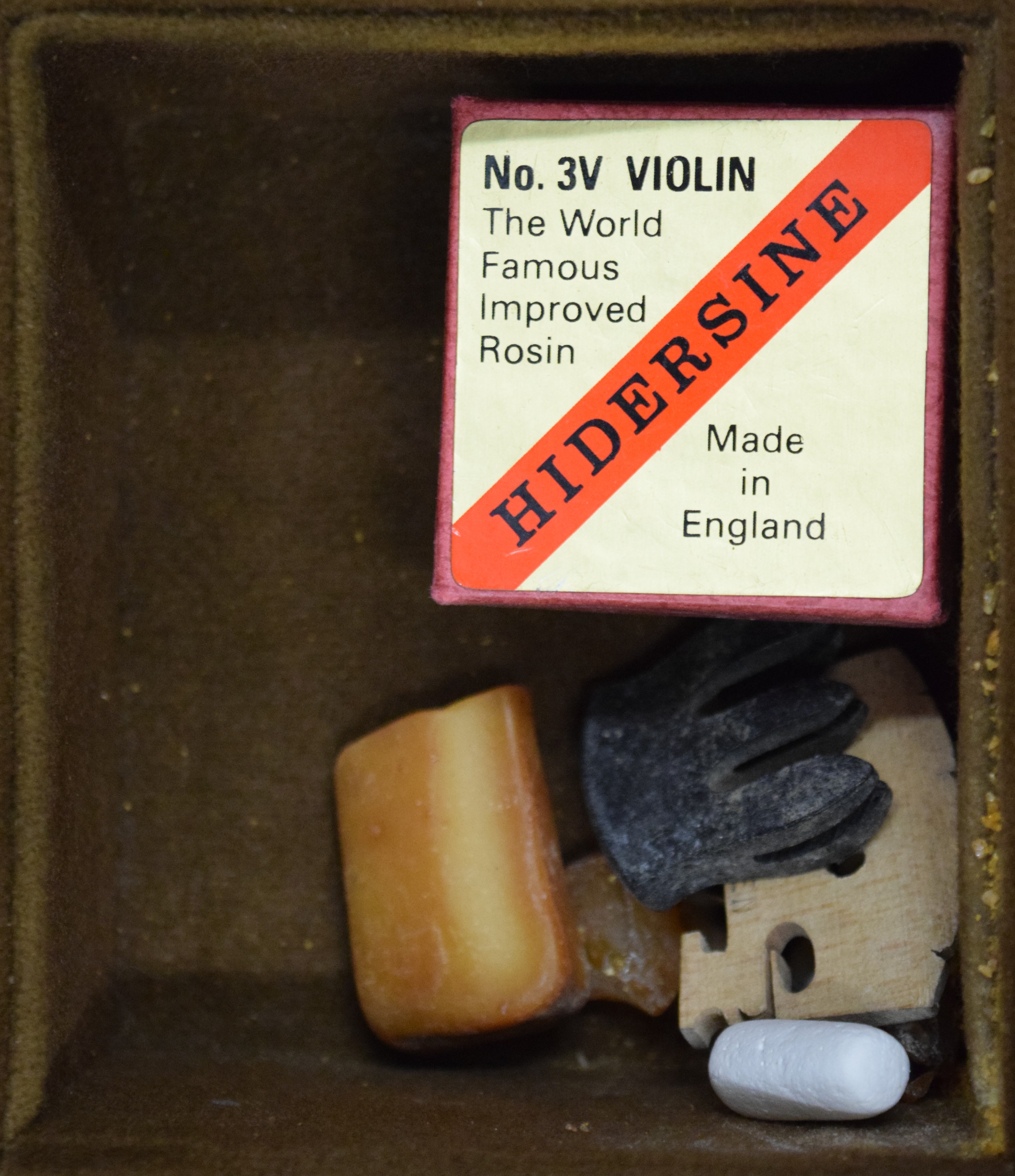 A cased violin and bow. 59 cm long. - Image 8 of 14