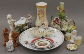 A quantity of various floral and other ceramics.