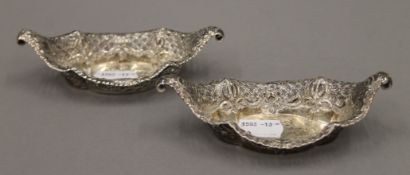A pair of pierced silver bon-bon dishes. 12 cm wide. 107.3 grammes.