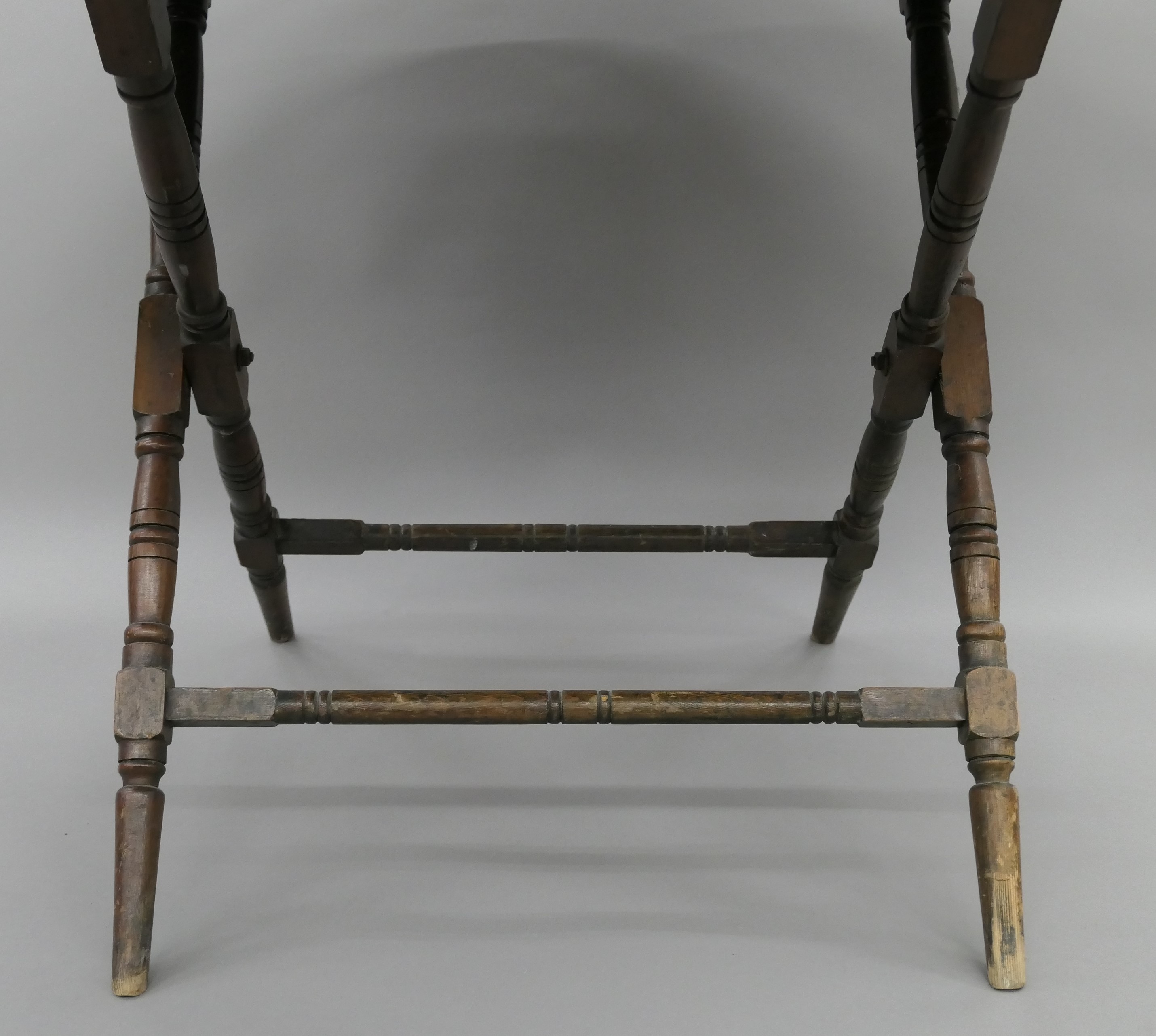 A 19th century coaching table. 101 cm wide. - Image 5 of 10