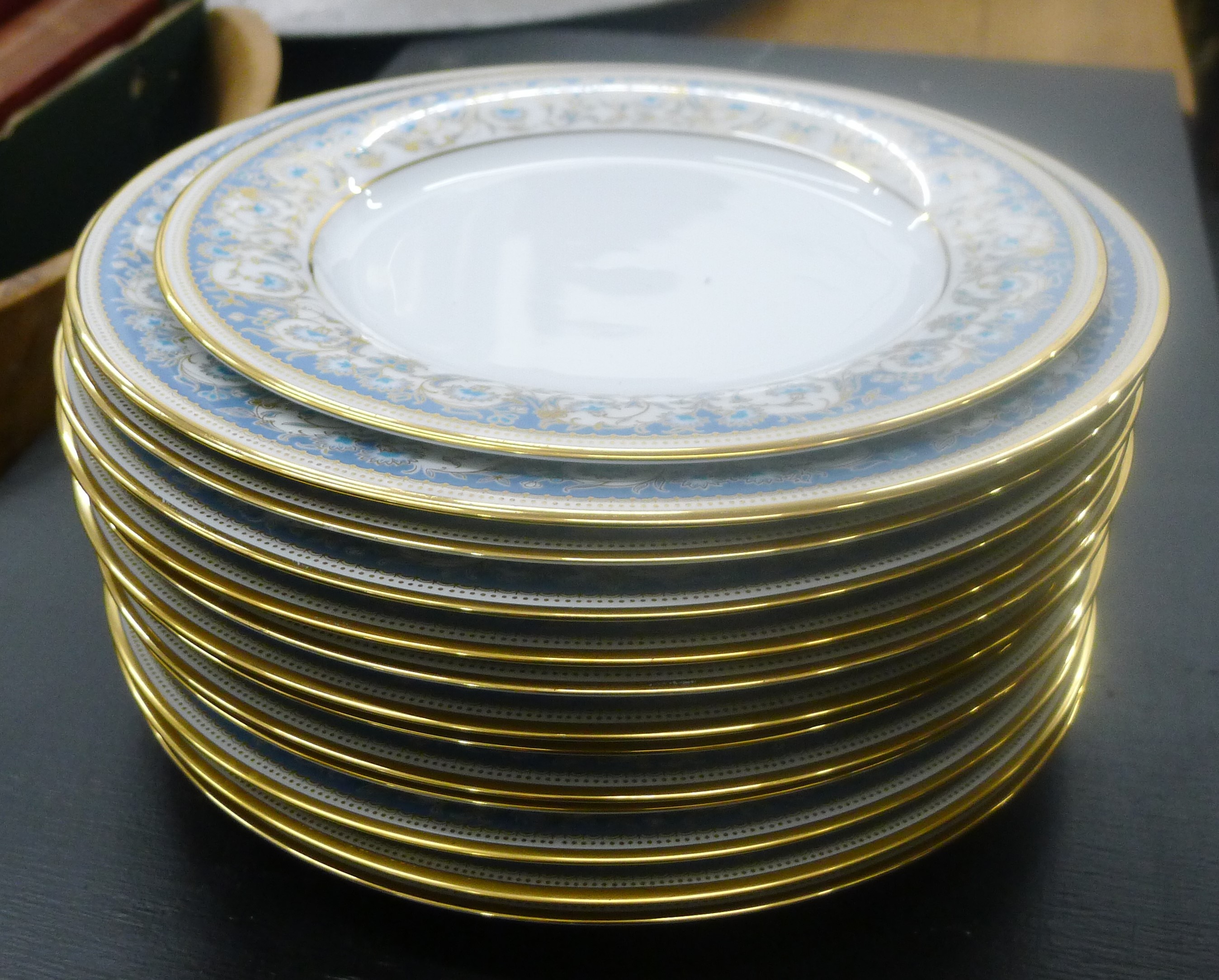 A Noritake dinner service. - Bild 16 aus 25