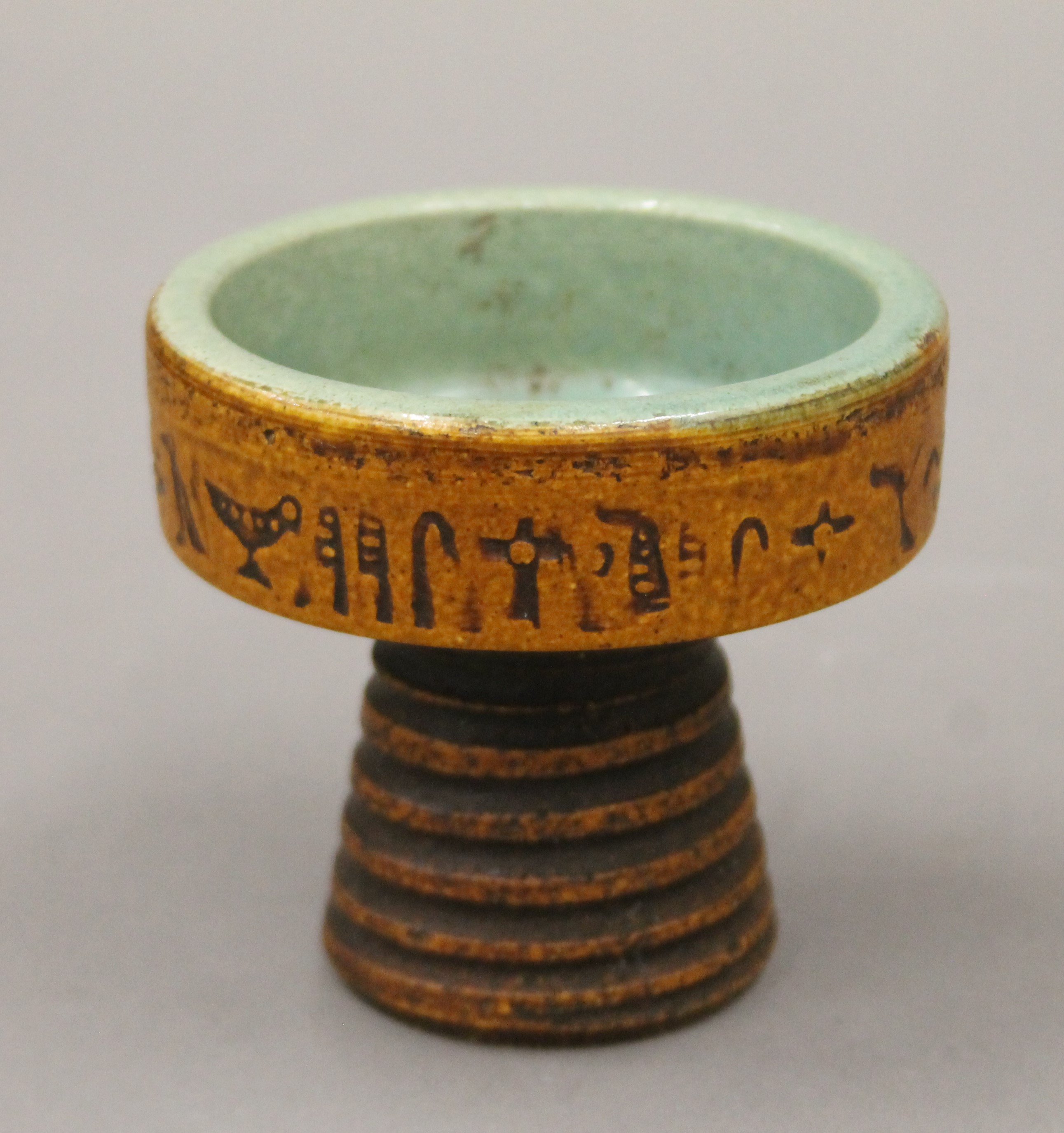 A quantity of Art Studio pottery, including a Bullers bowl. - Image 7 of 9