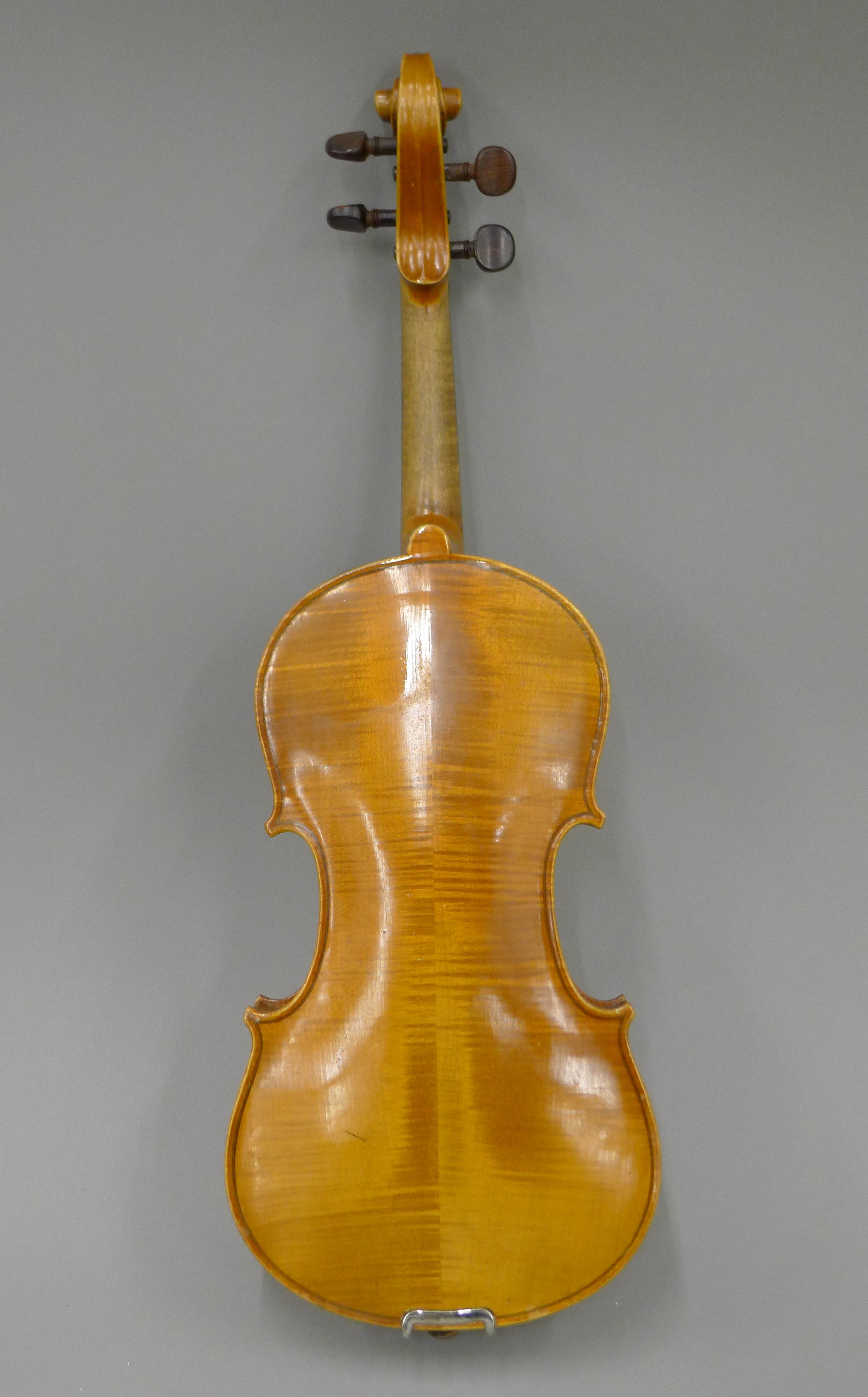 A cased violin and bow. 59 cm long. - Image 12 of 14