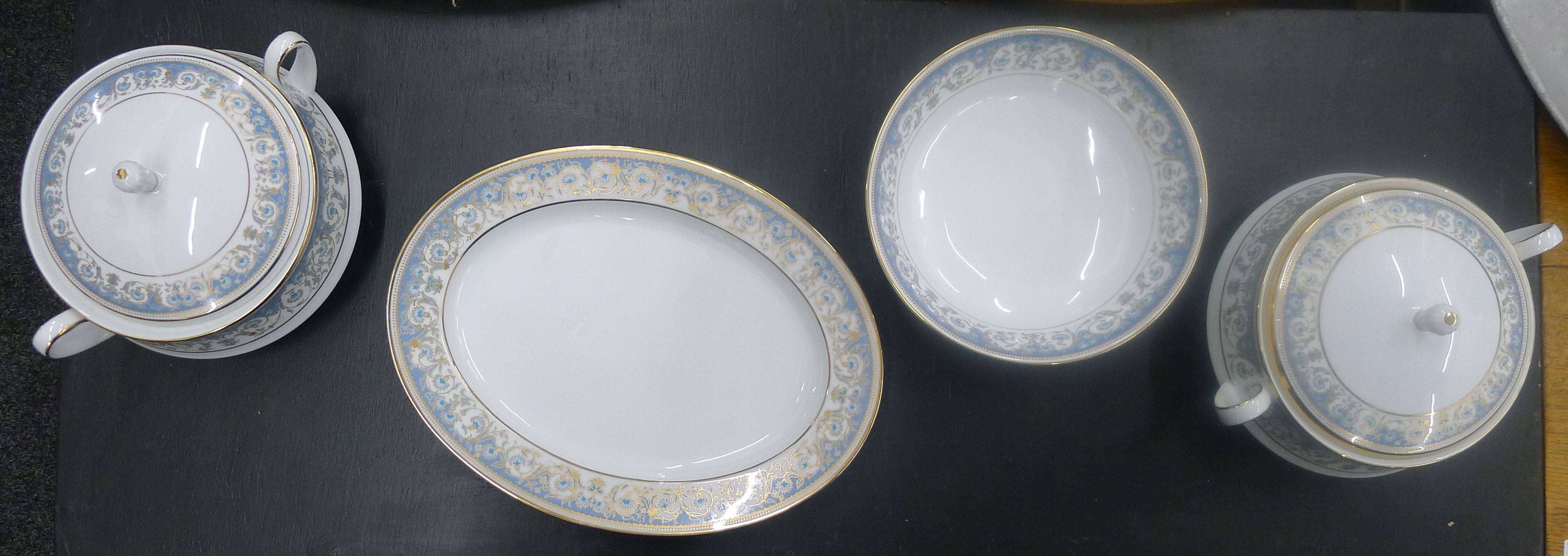 A Noritake dinner service. - Bild 11 aus 25