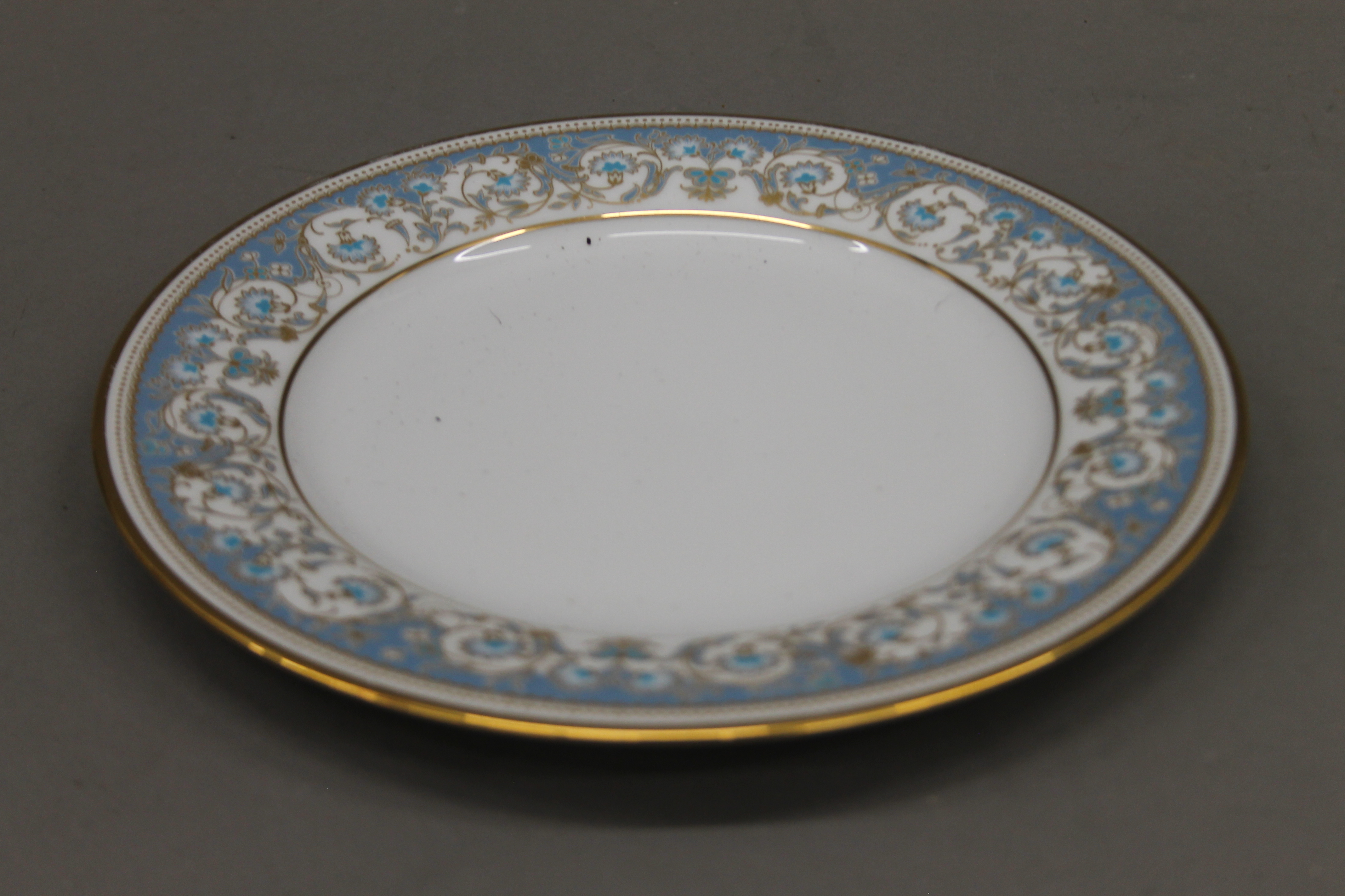 A Noritake dinner service. - Bild 3 aus 25