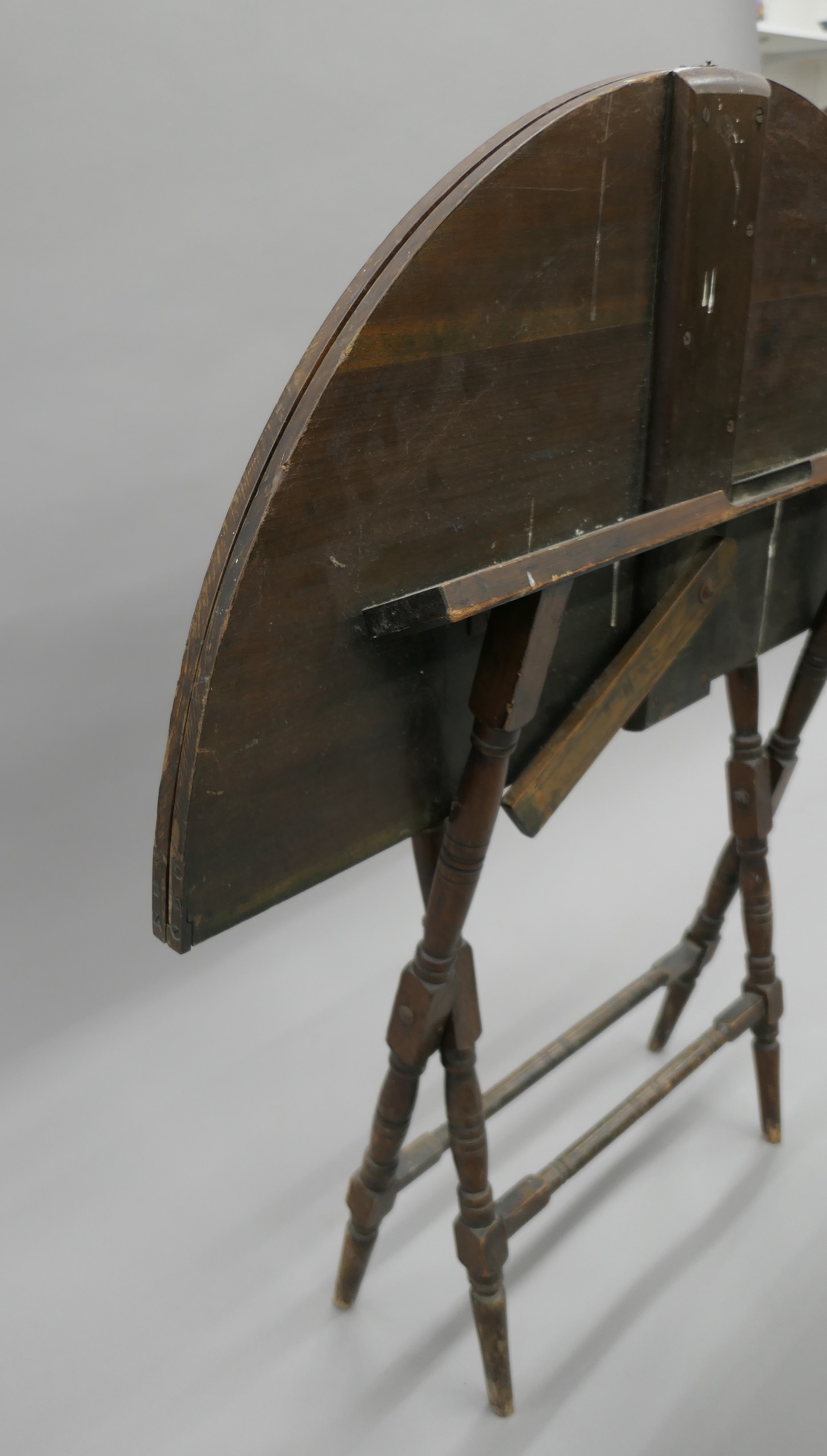 A 19th century coaching table. 101 cm wide. - Image 10 of 10