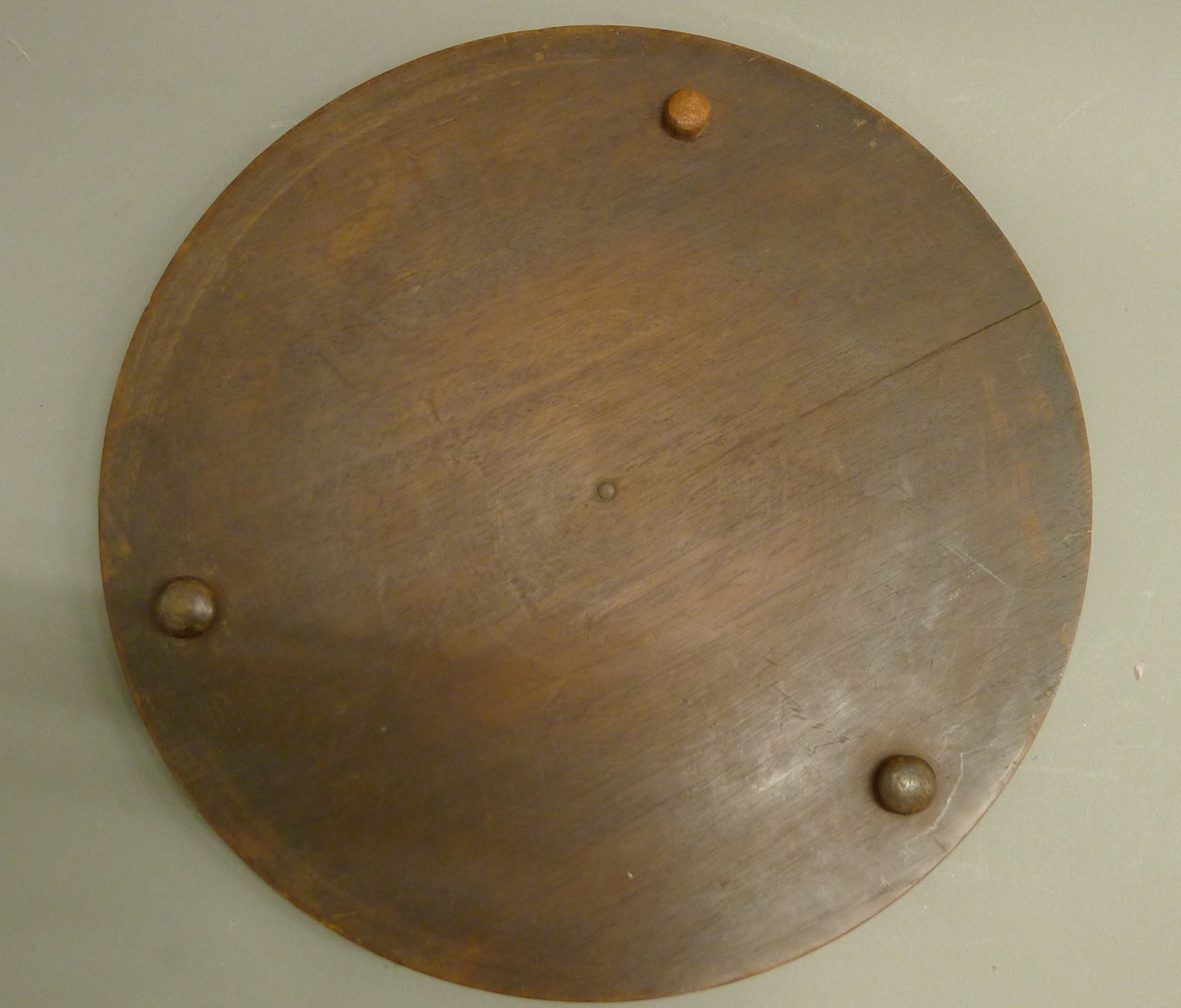 A Victorian mahogany solitaire board. 40 cm diameter. - Image 3 of 4