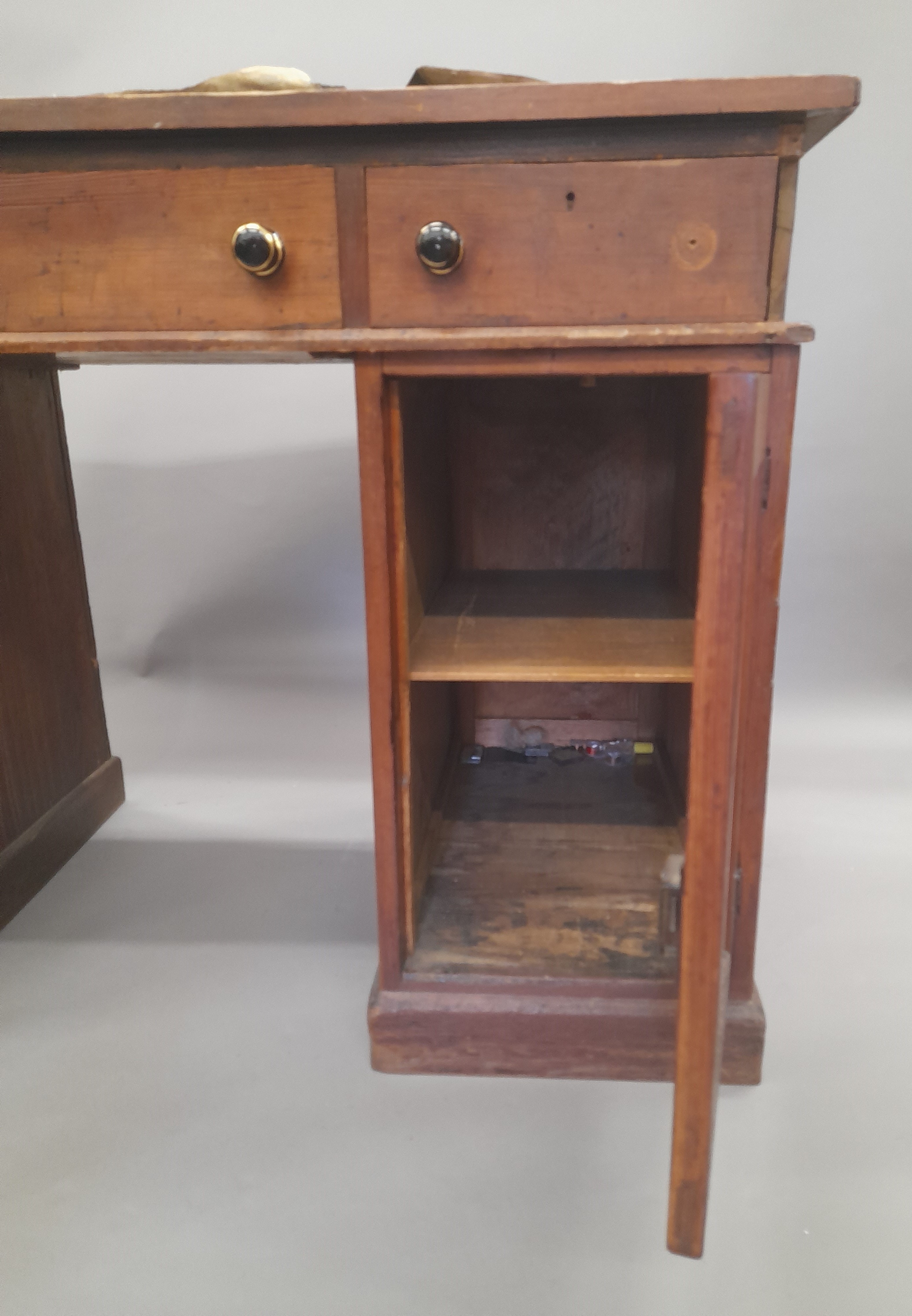 A Victorian pine pedestal desk. 118.5 cm wide. - Image 7 of 7