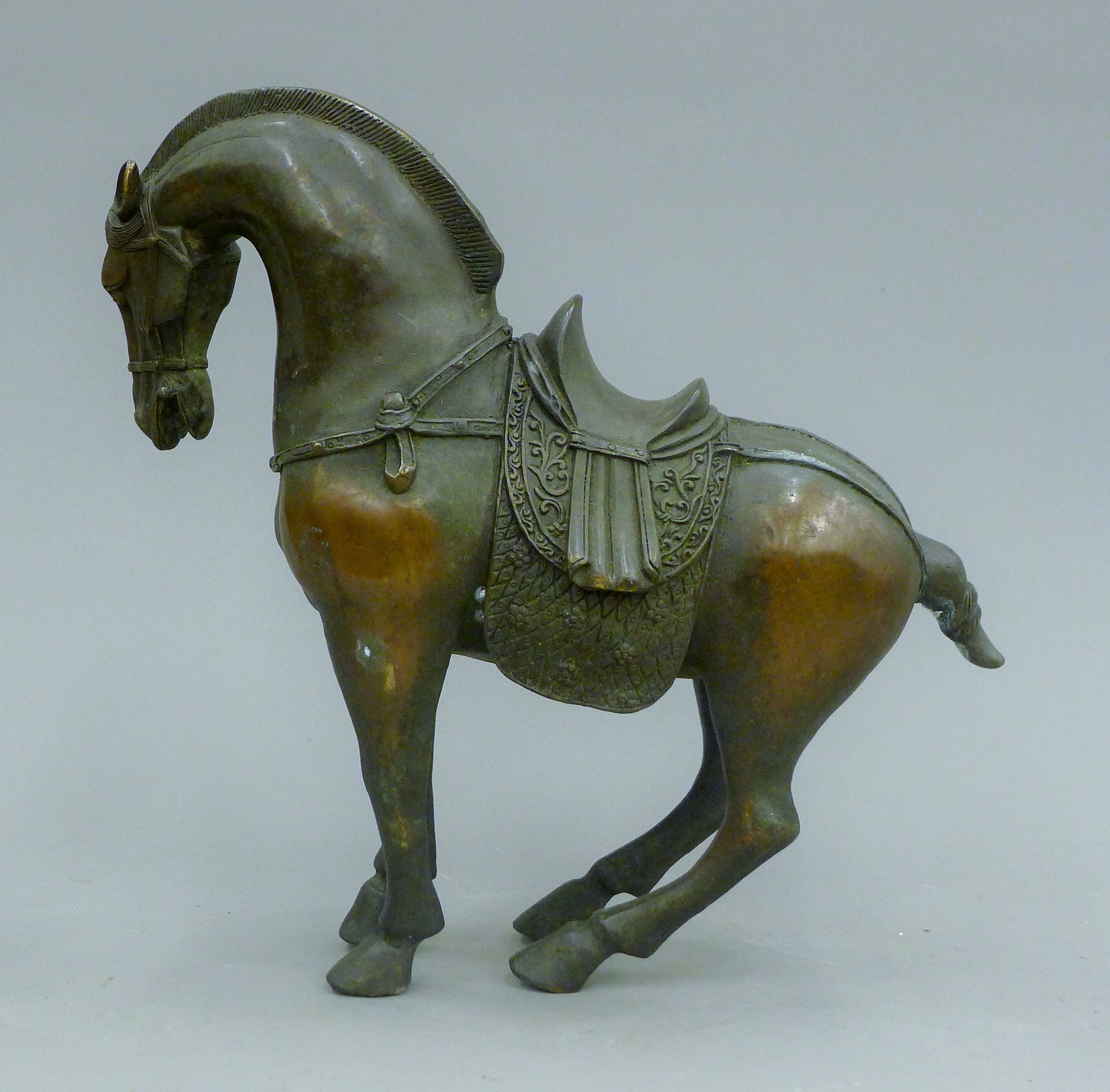 A Chinese bronze model of a horse. 26 cm high. - Image 4 of 4