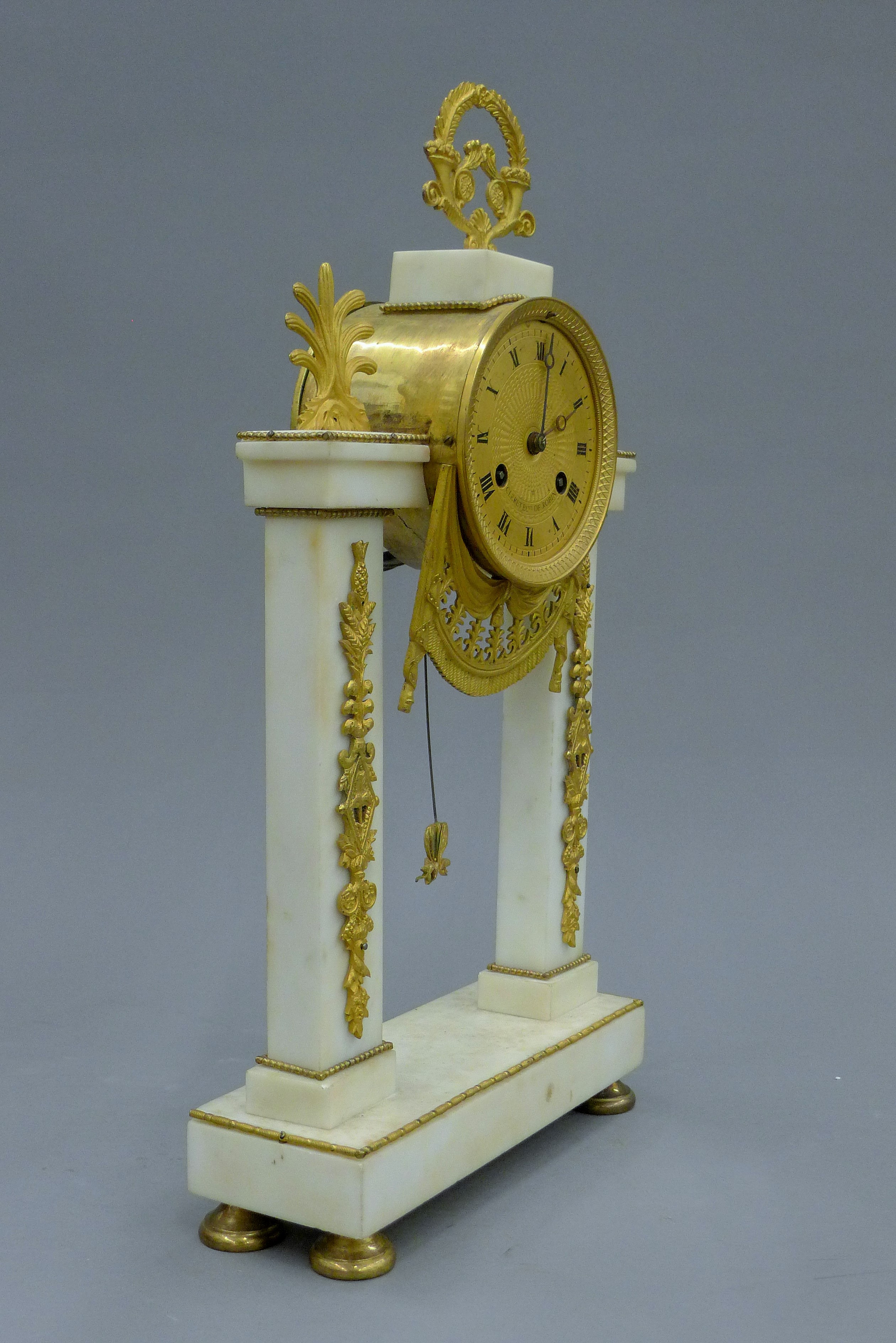 A gilt bronze and white marble portico clock. 42 cm high. - Image 4 of 6