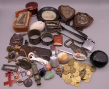 A quantity of miscellaneous items, including a silver napkin ring, badges, ink pen nibs, a yo-yo,