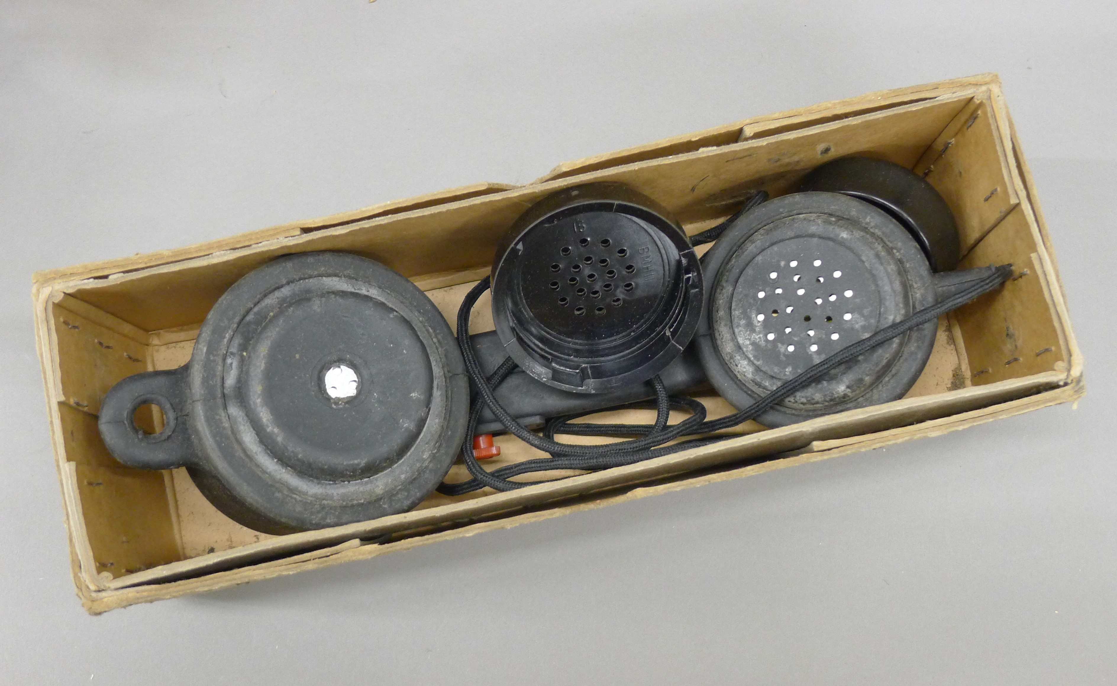 A box of various novelty telephones and telephone equipment. - Image 2 of 8