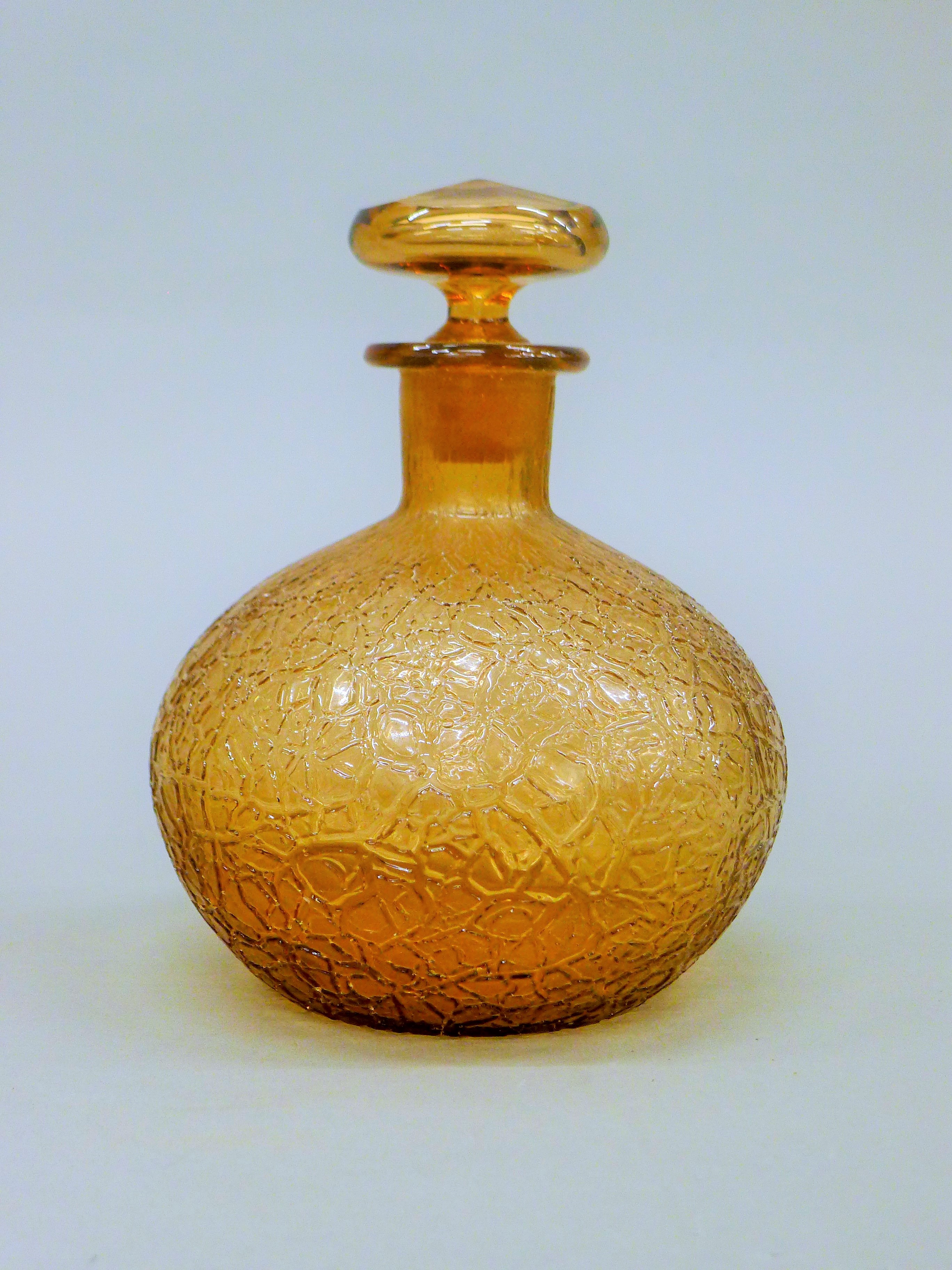 A Whitefriars amber glass decanter. 17 cm high. - Image 2 of 4