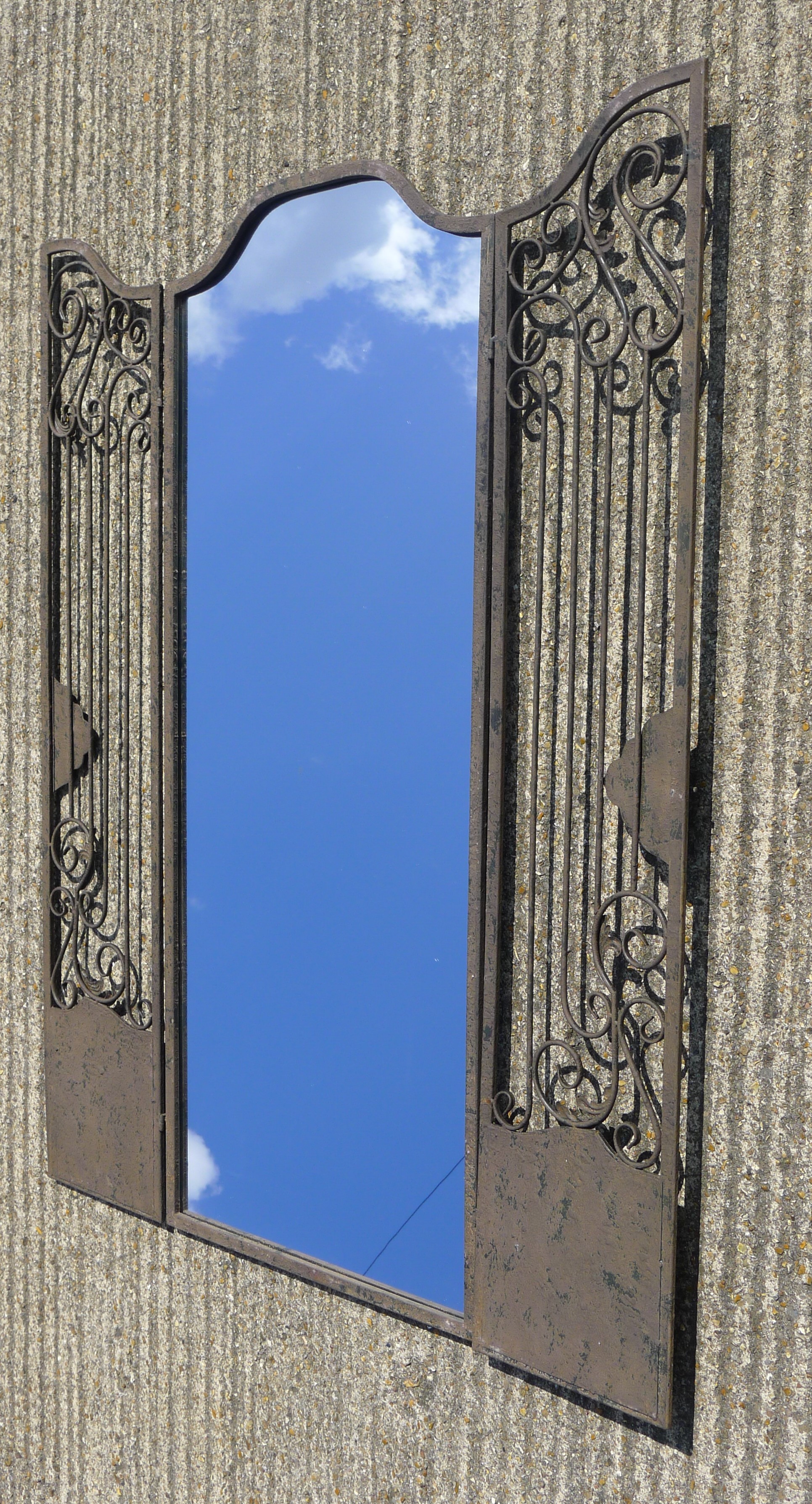 A garden gate form mirror. 150 cm high. - Image 2 of 2