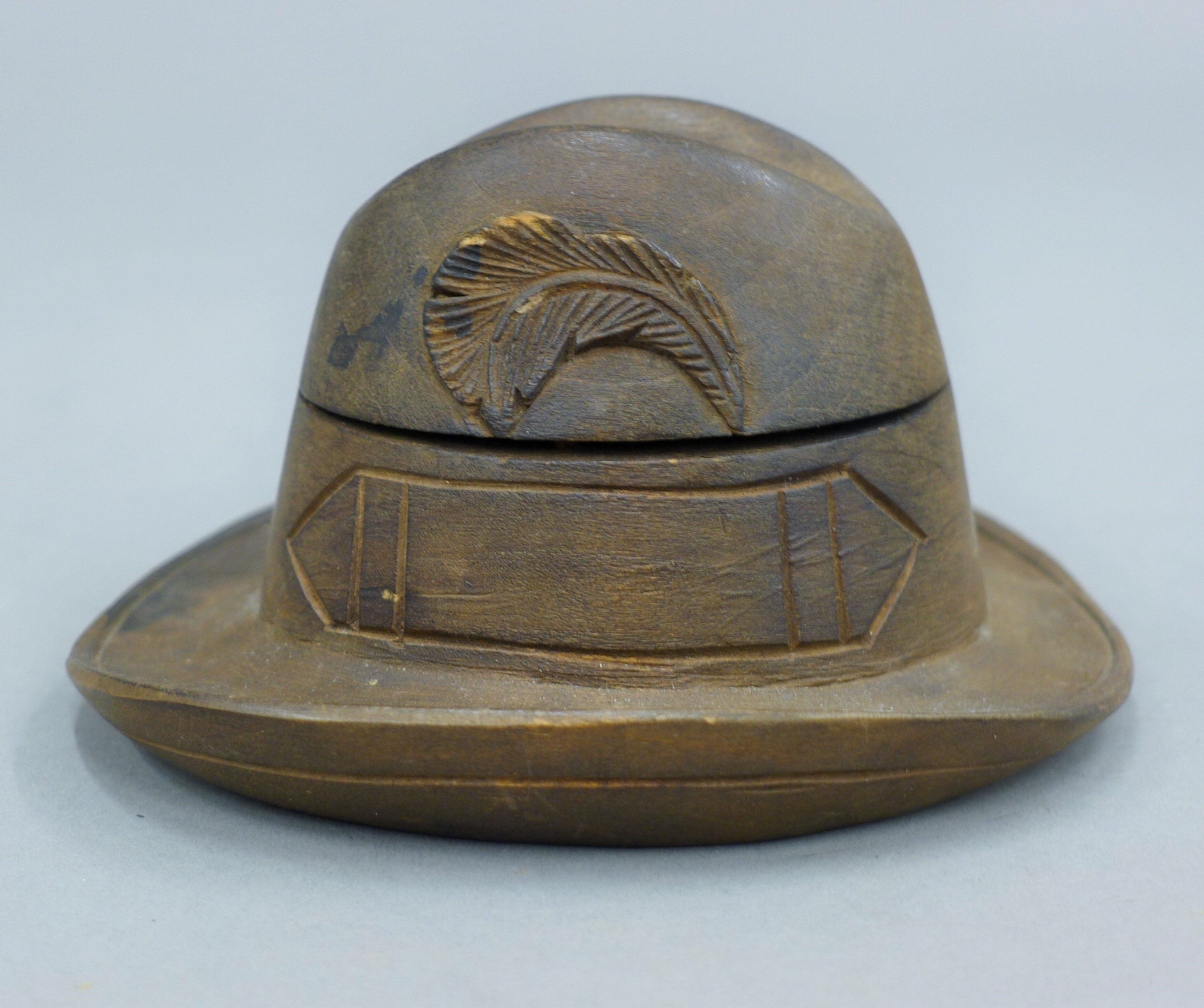 A carved wooden boot form inkwell and a hat form inkwell. The former 13 cm long. - Image 2 of 8