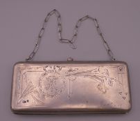 A Russian silver purse. 15 cm wide. 208.5 grammes total weight.