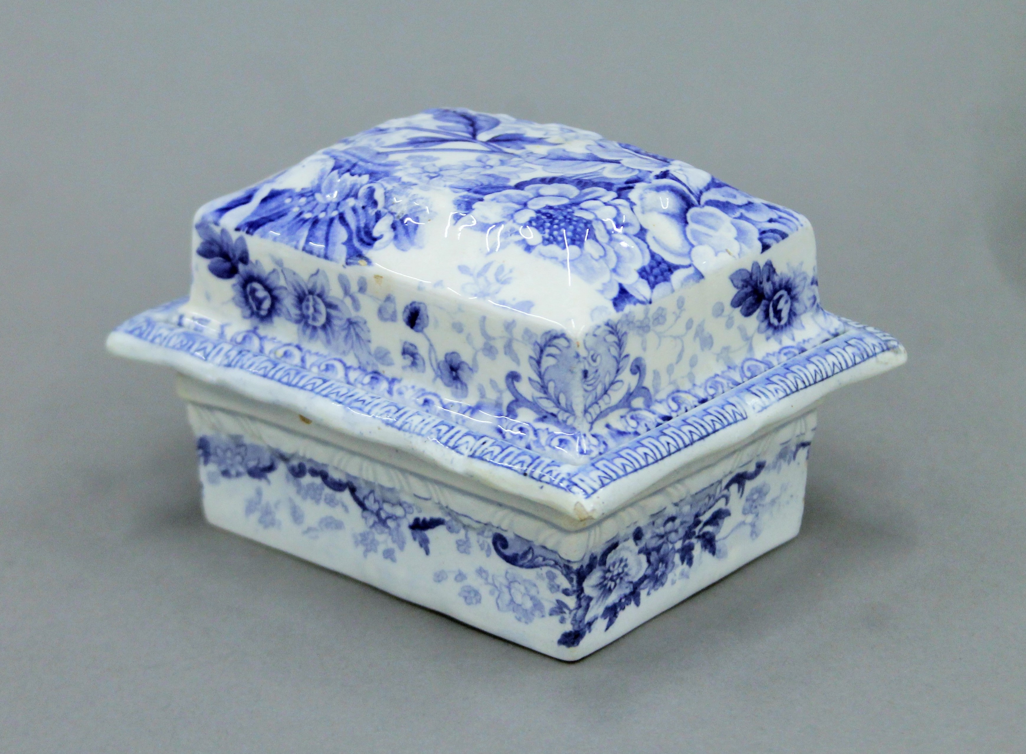 A 19th century blue and white pottery soap dish strainer and cover, - Image 10 of 11