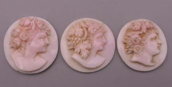Three classically carved cameos. 2.5 cm high.