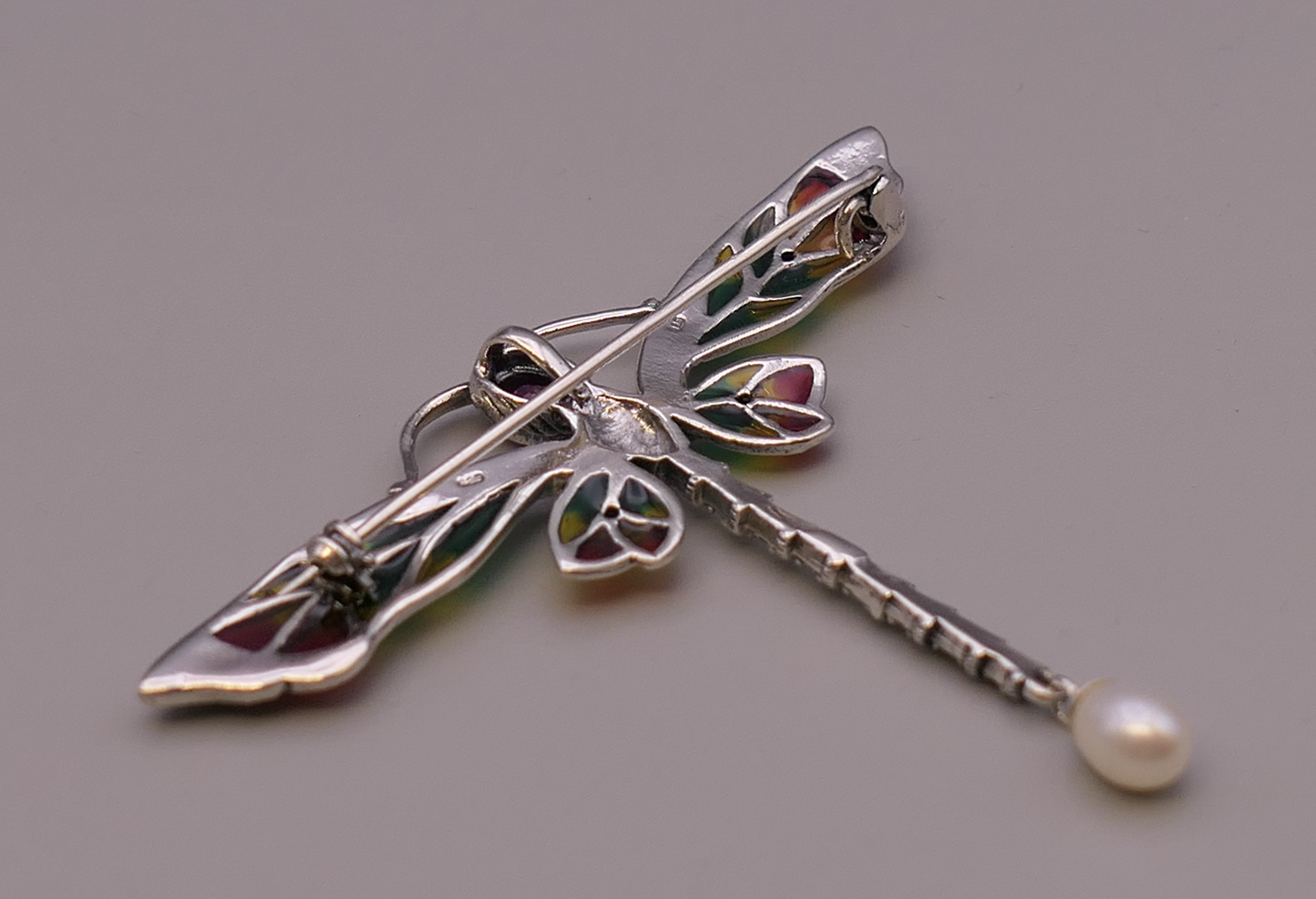 A silver plique a jour dragonfly brooch. 7 cm wide. - Bild 4 aus 4