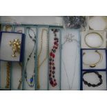 A quantity of costume jewellery.