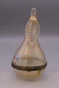 A Murano glass box formed as a pear. 11 cm high.