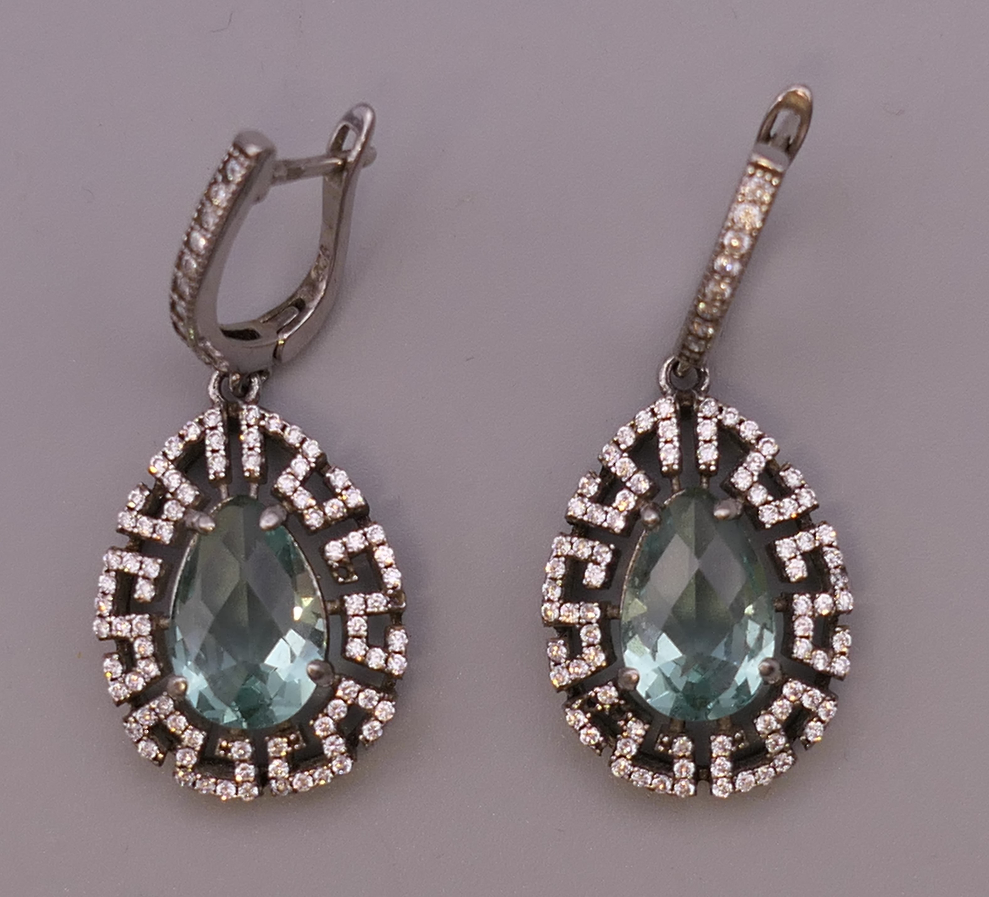A pair of silver dress earrings. 3.75 cm high. - Bild 2 aus 5