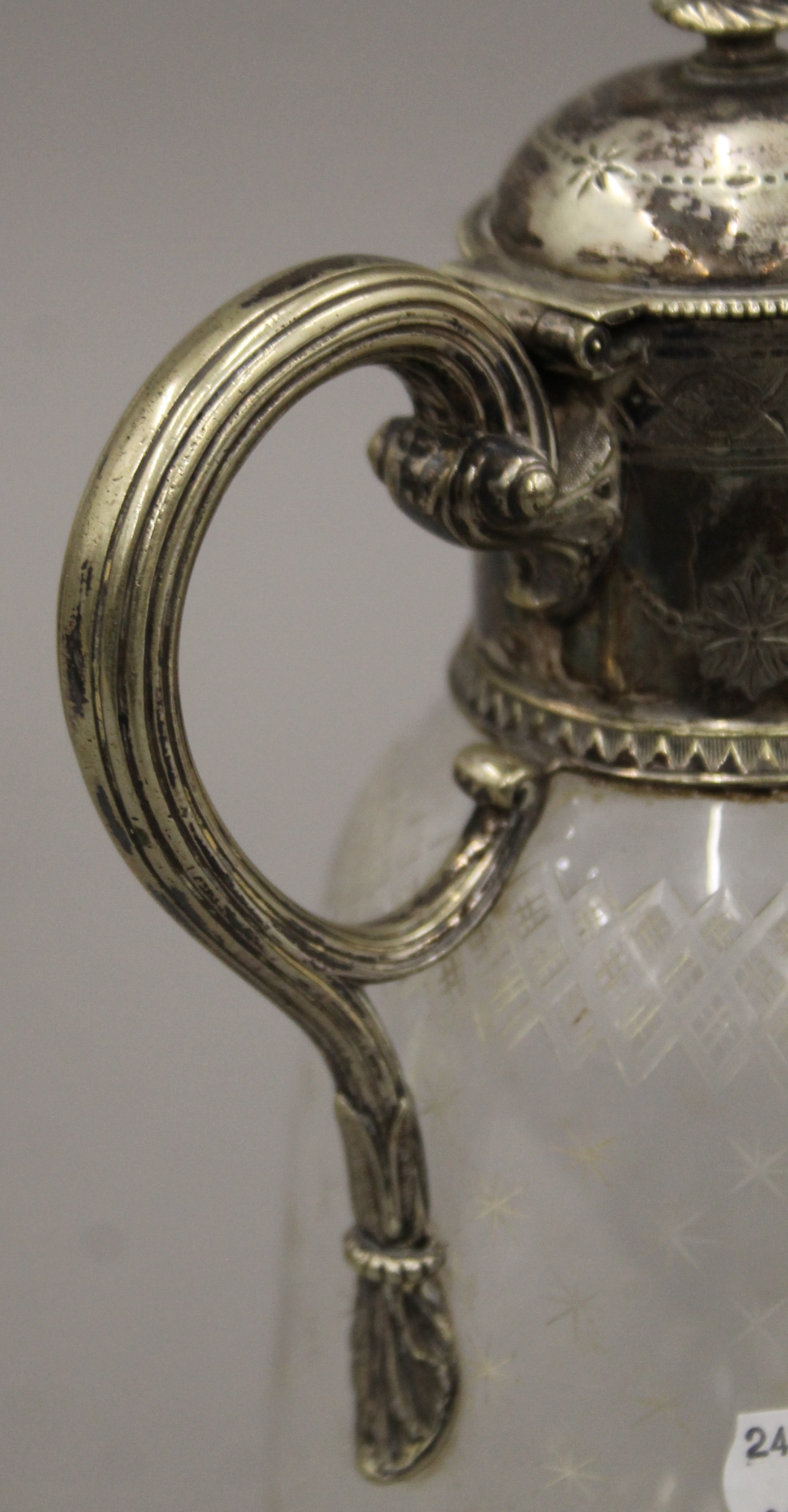 A silver plated Baccarat glass claret jug. 26 cm high. - Bild 5 aus 6