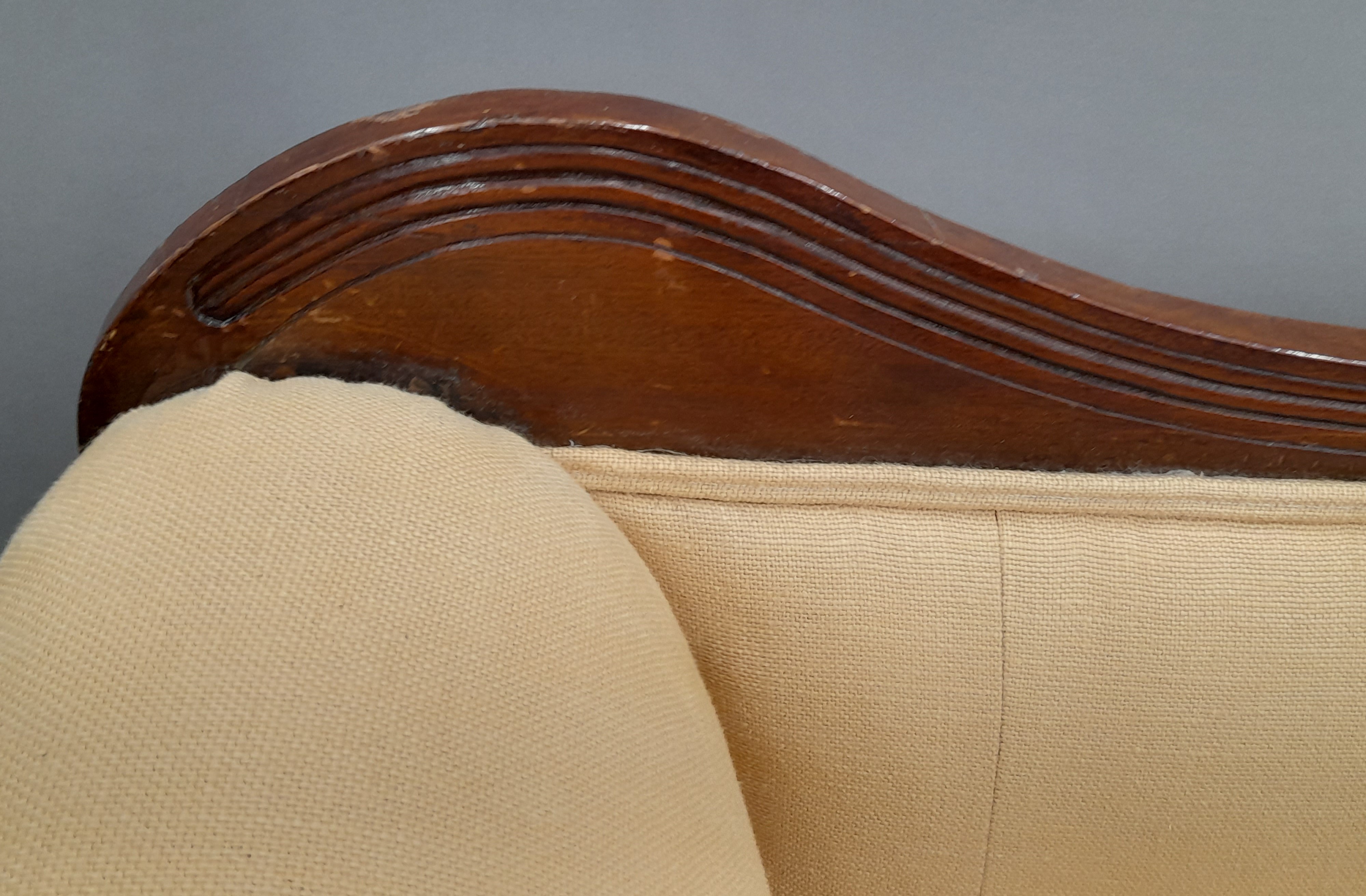 A 19th century upholstered mahogany settee. 192 cm long. - Image 6 of 6