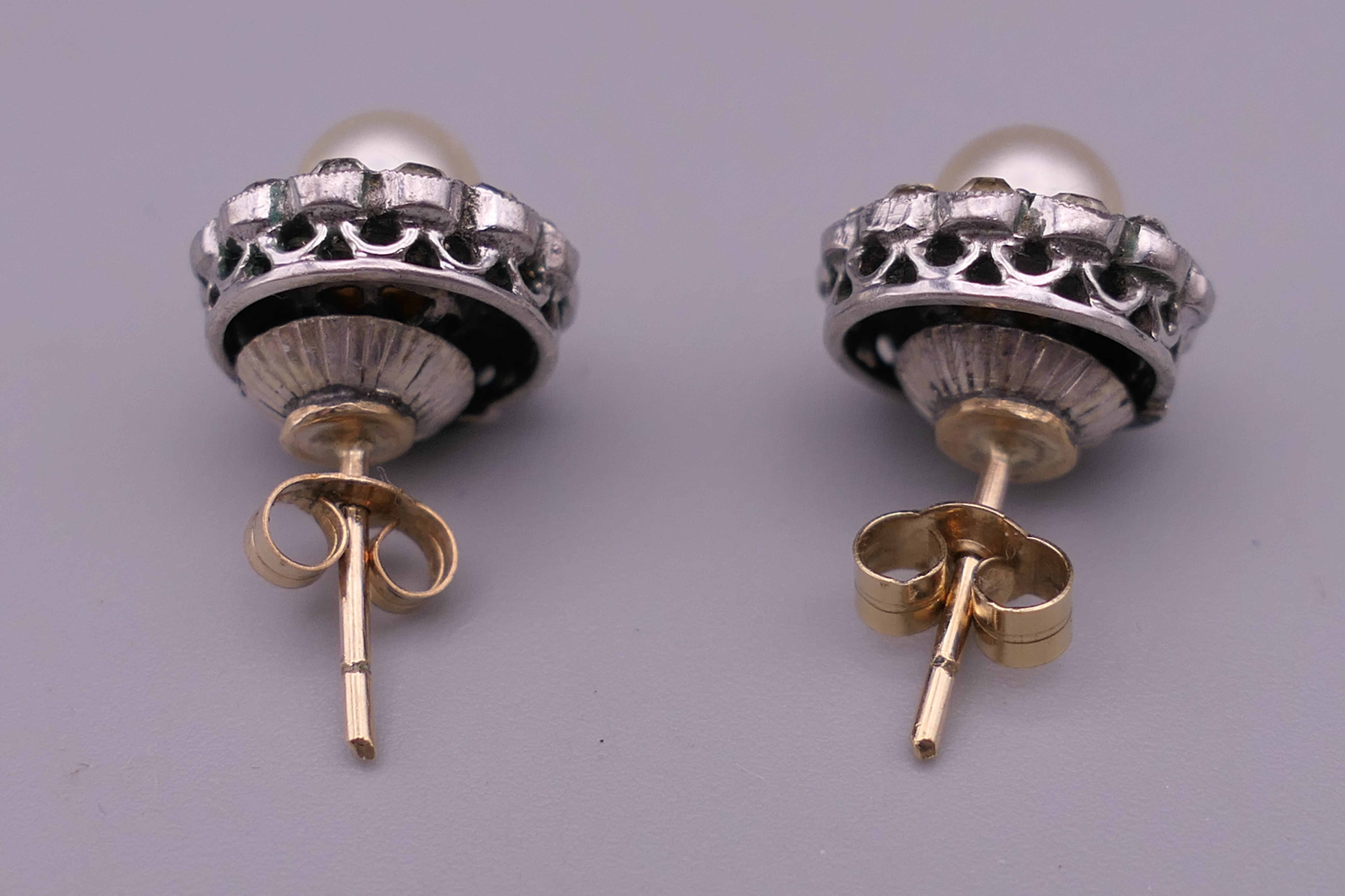 A pair of Ciro of London 9 ct gold mounted earrings. 1 cm diameter. - Image 3 of 5