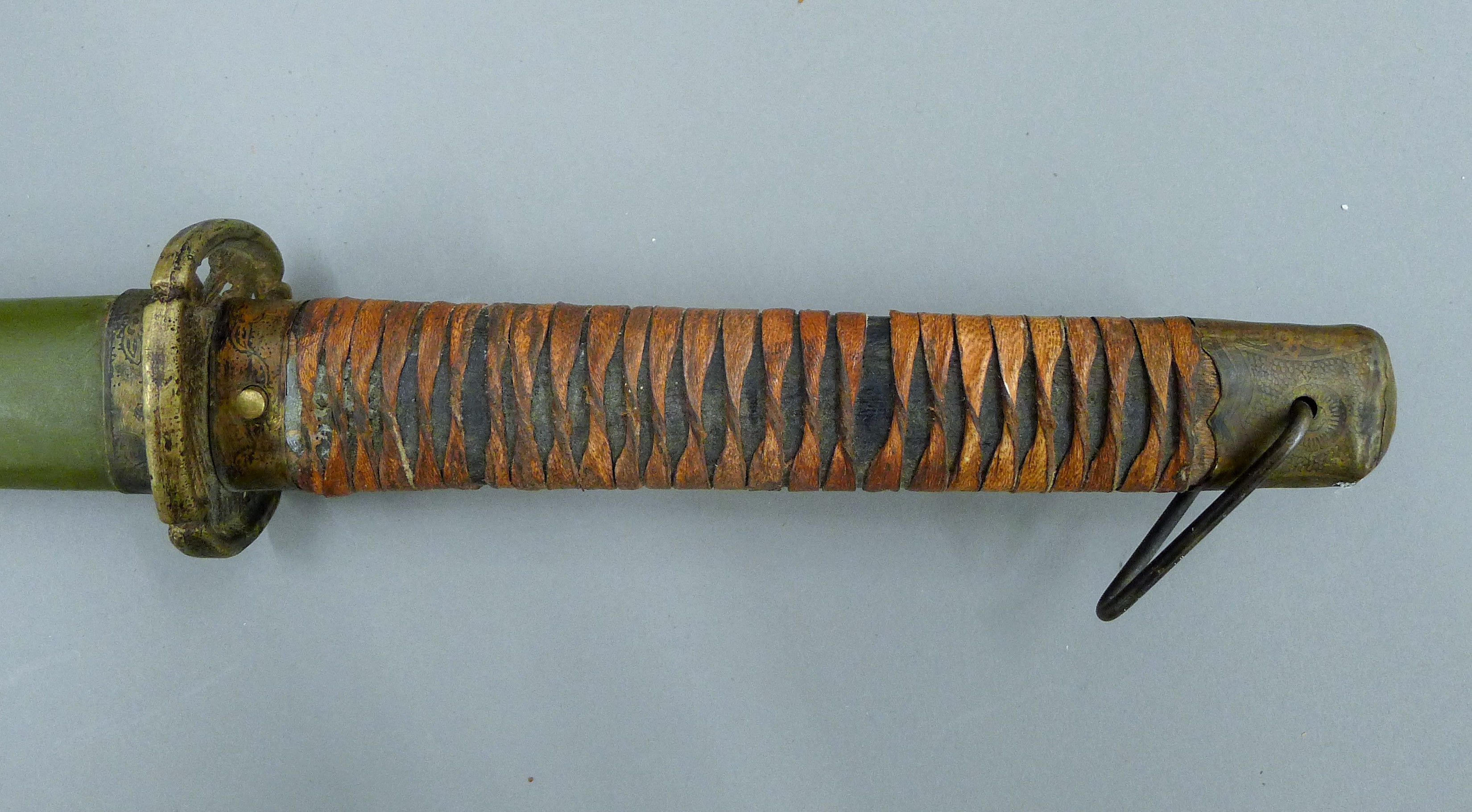 A 20th century Japanese Katana sword, in painted metal scabbard. 93 cm long overall. - Image 2 of 5