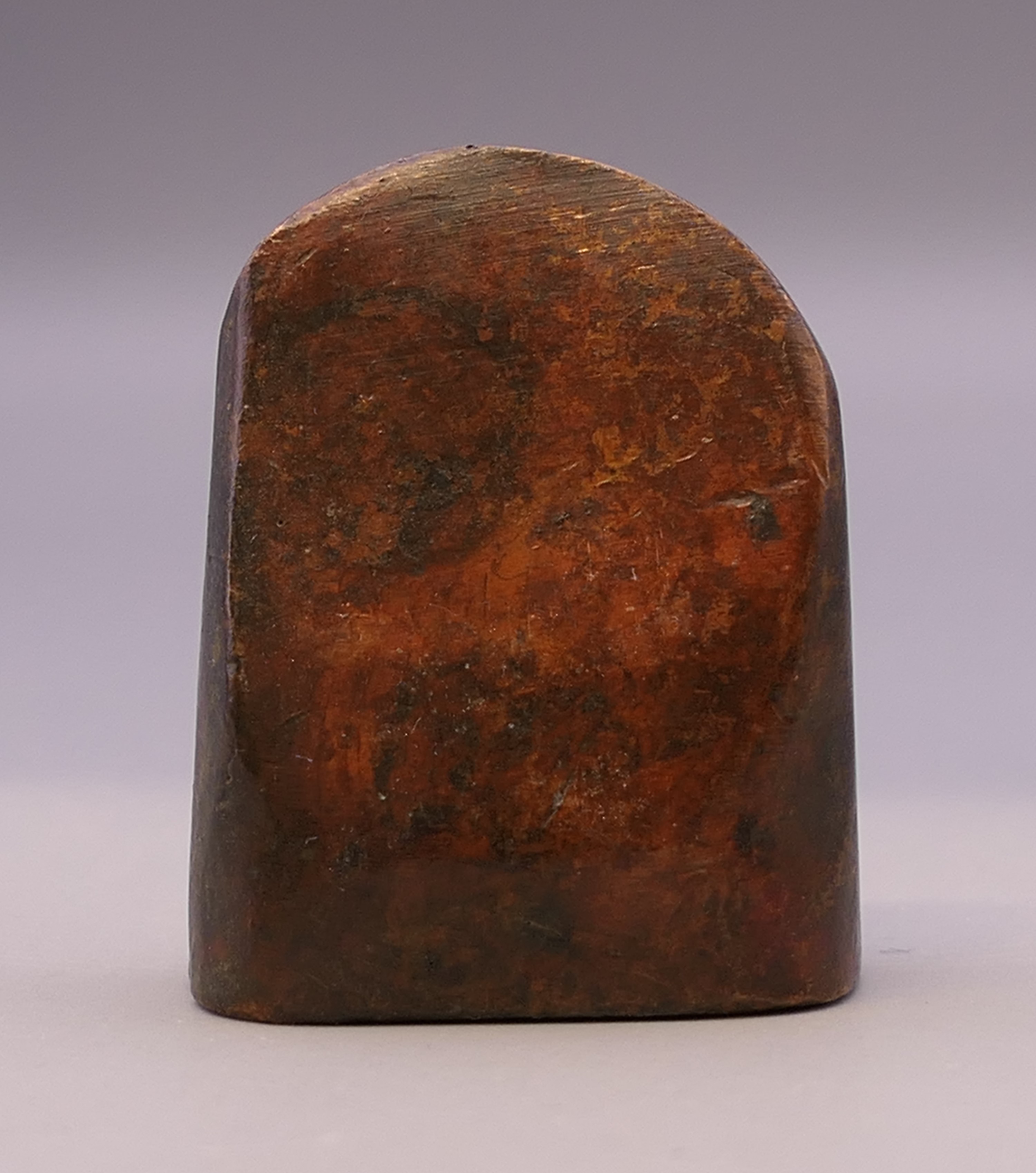 A bronze seal decorated with mountains. 4 cm high. - Image 4 of 5