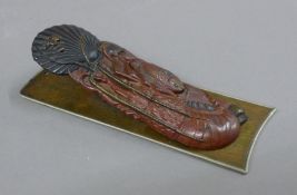 A Japanese letter clip formed as sea creatures. 13 cm long.