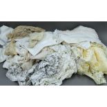 A quantity of vintage linen.