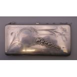 A Russian silver purse. 17 cm wide. 227.1 grammes total weight.