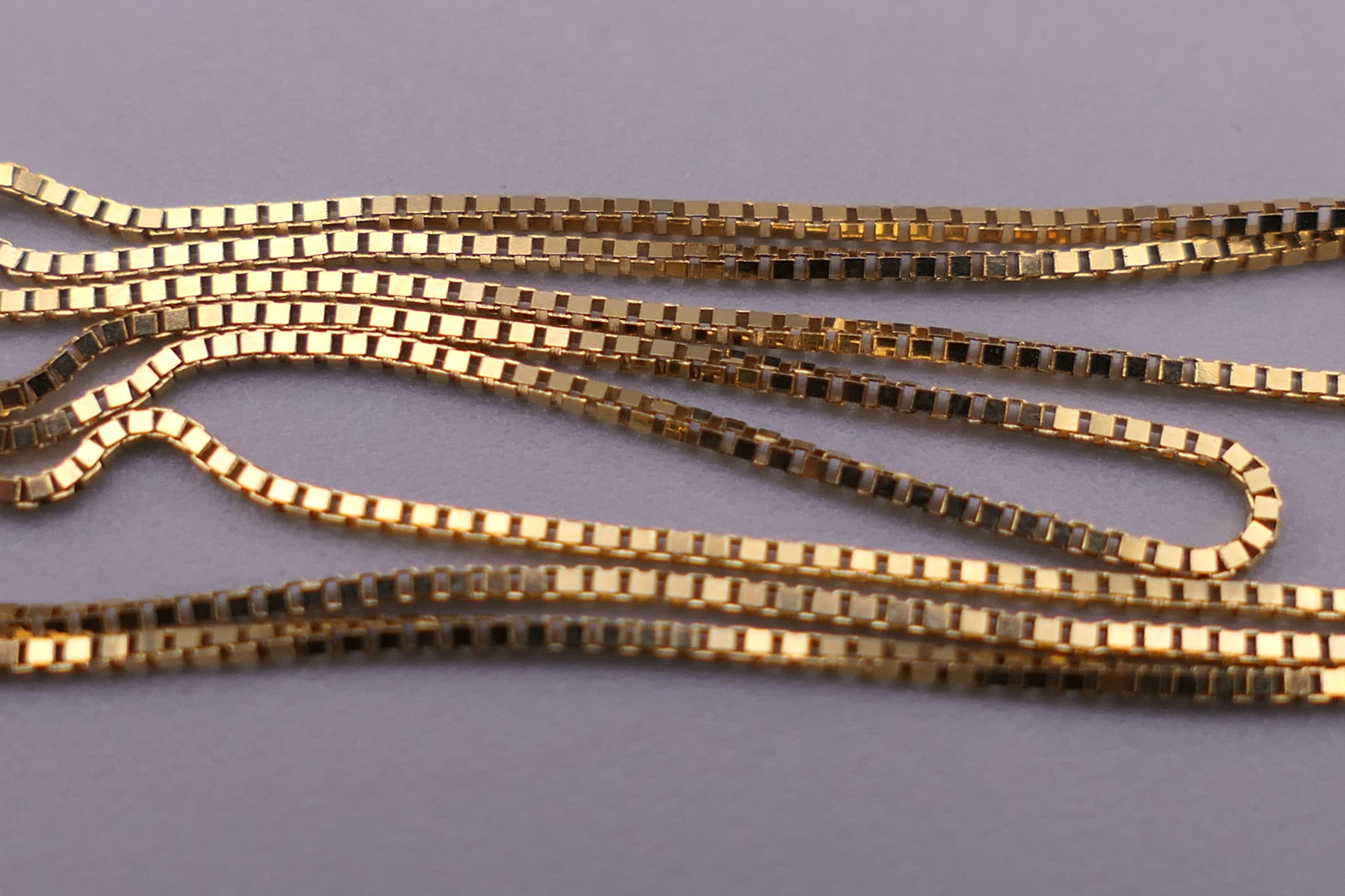 A 14 K gold emerald heart pendant on chain. The pendant 2.5 cm high. 3.9 grammes total weight. - Bild 7 aus 8