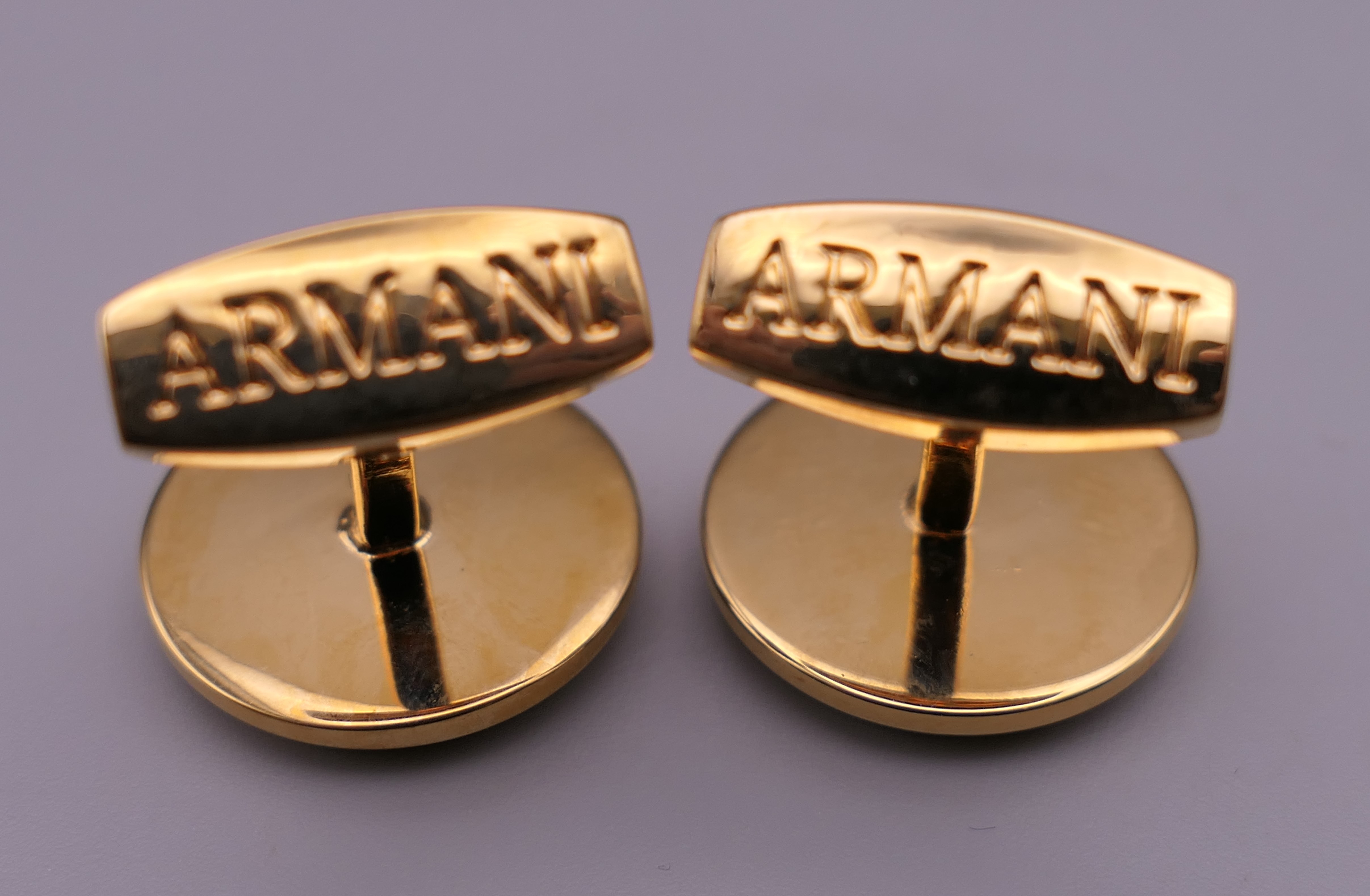 A pair of Emporio Armani cufflinks, boxed. 2 cm diameter. - Image 4 of 5