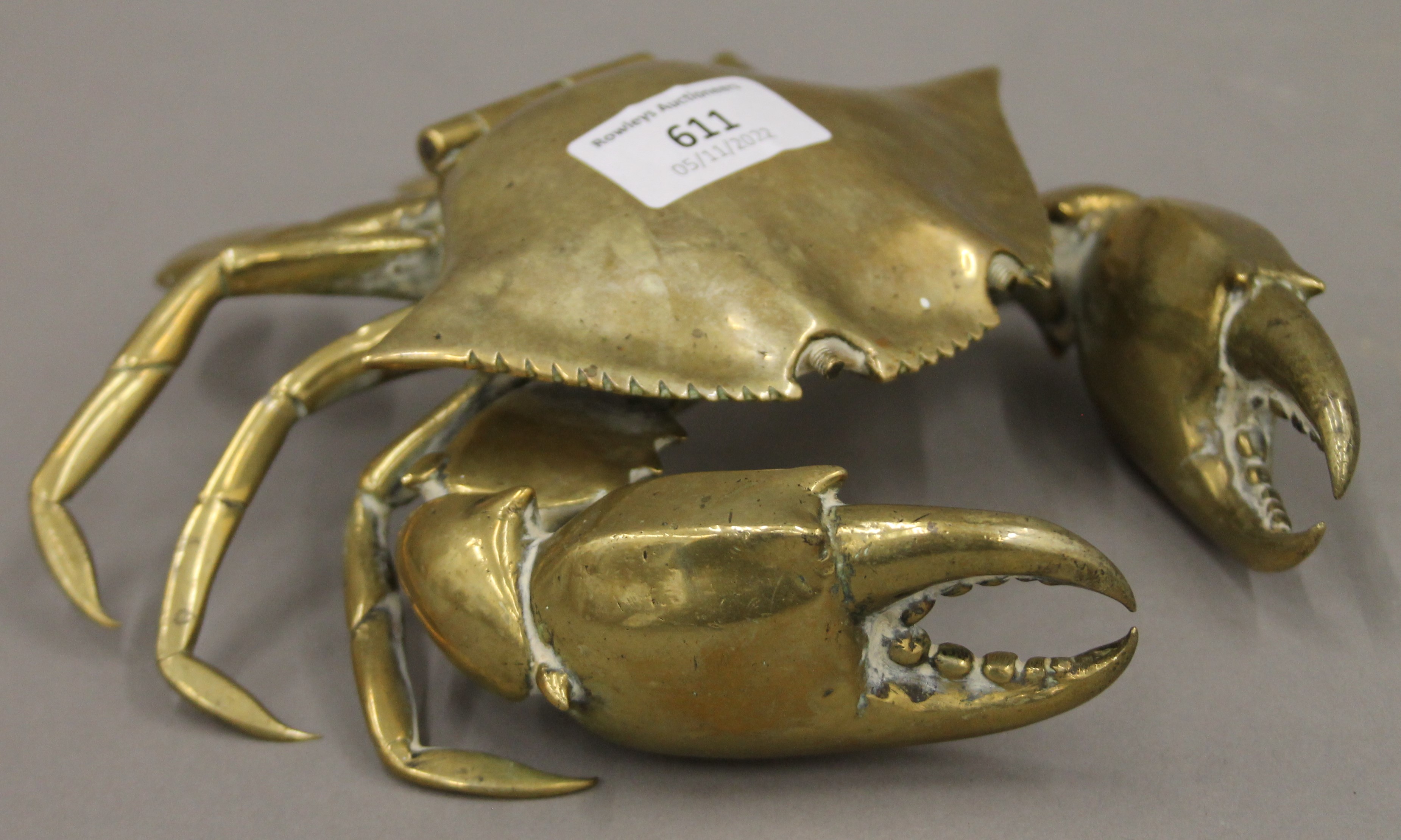 A large crab form inkwell. 21 cm wide.