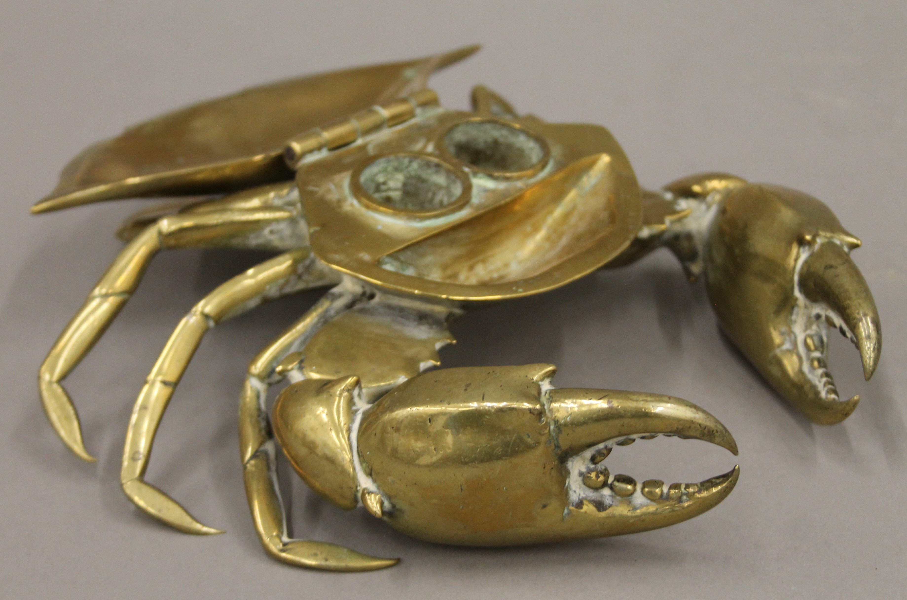 A large crab form inkwell. 21 cm wide. - Image 2 of 5