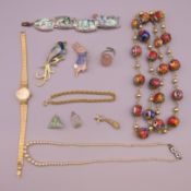 A bag of vintage jewellery, including silver, etc.