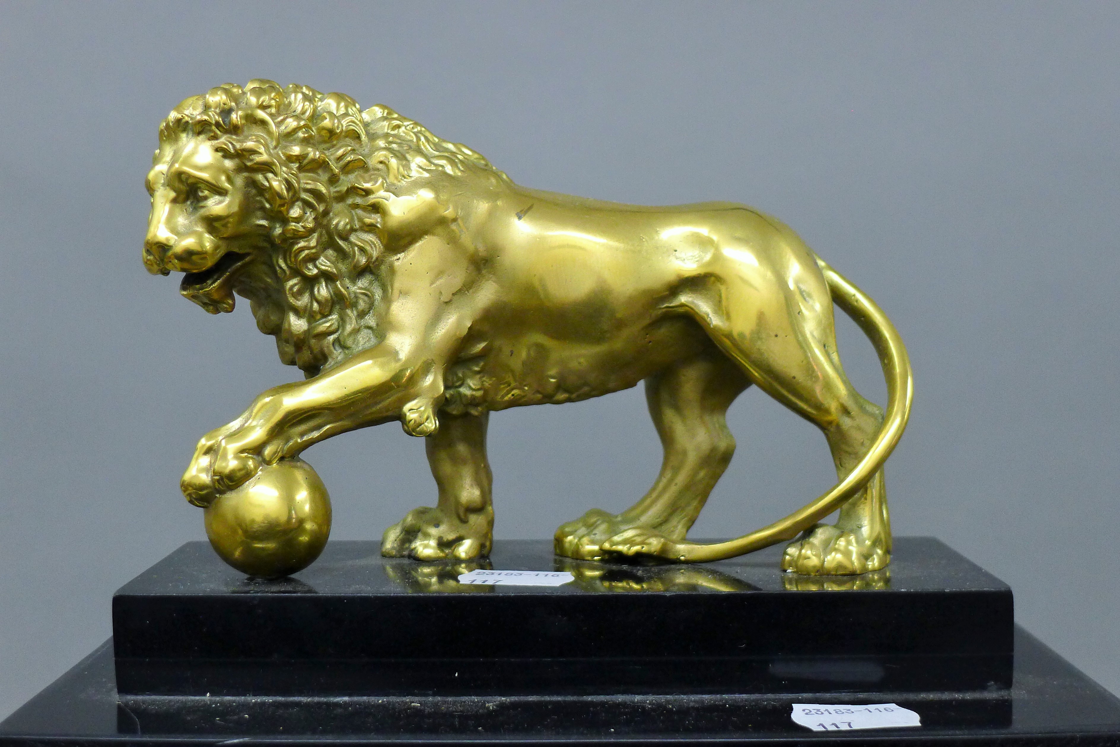 A Continental mantle clock surmounted with a bronze lion. 44 cm high. - Image 2 of 6