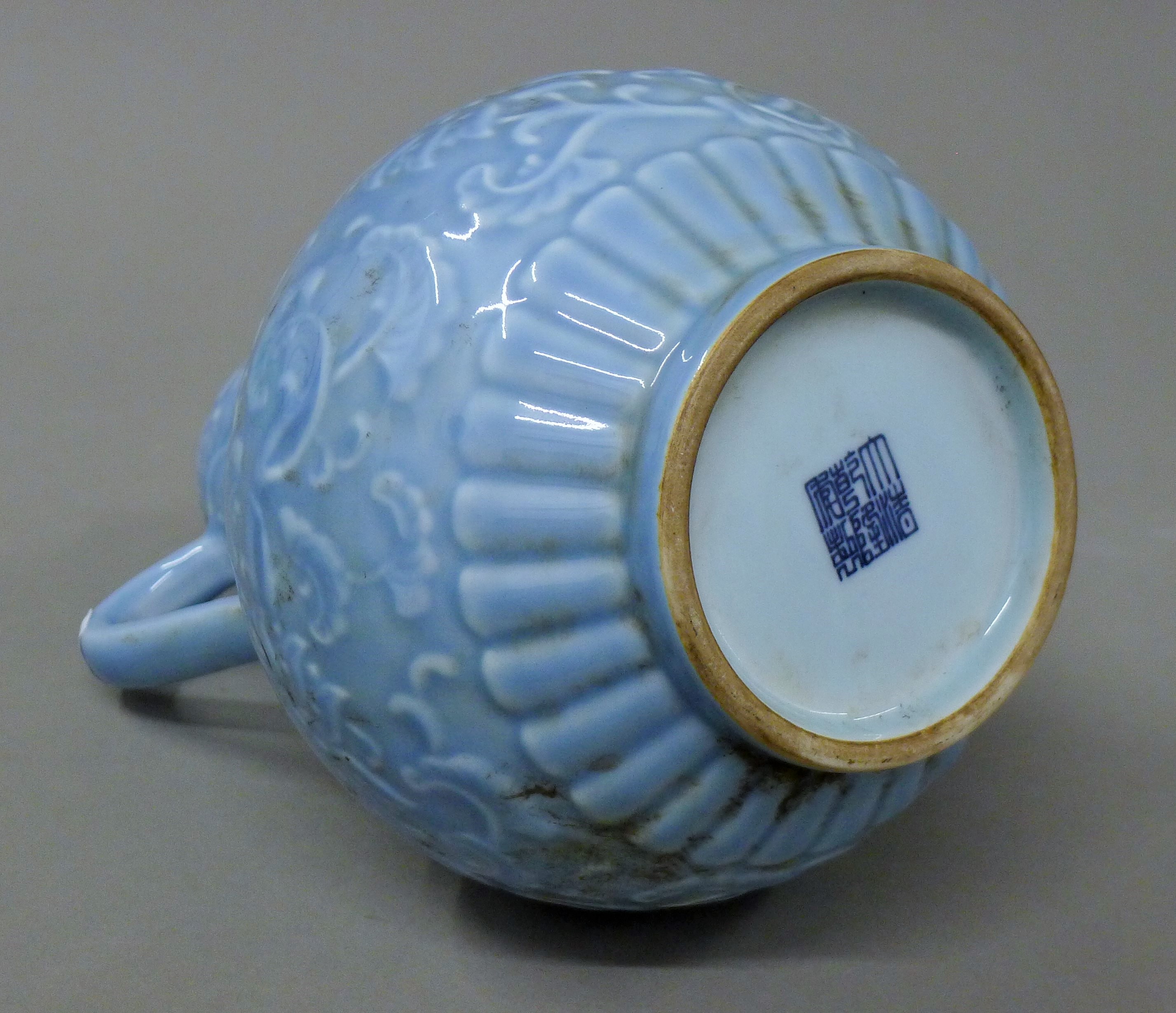 A Chinese blue double gourd vase. 30 cm high. - Image 4 of 5