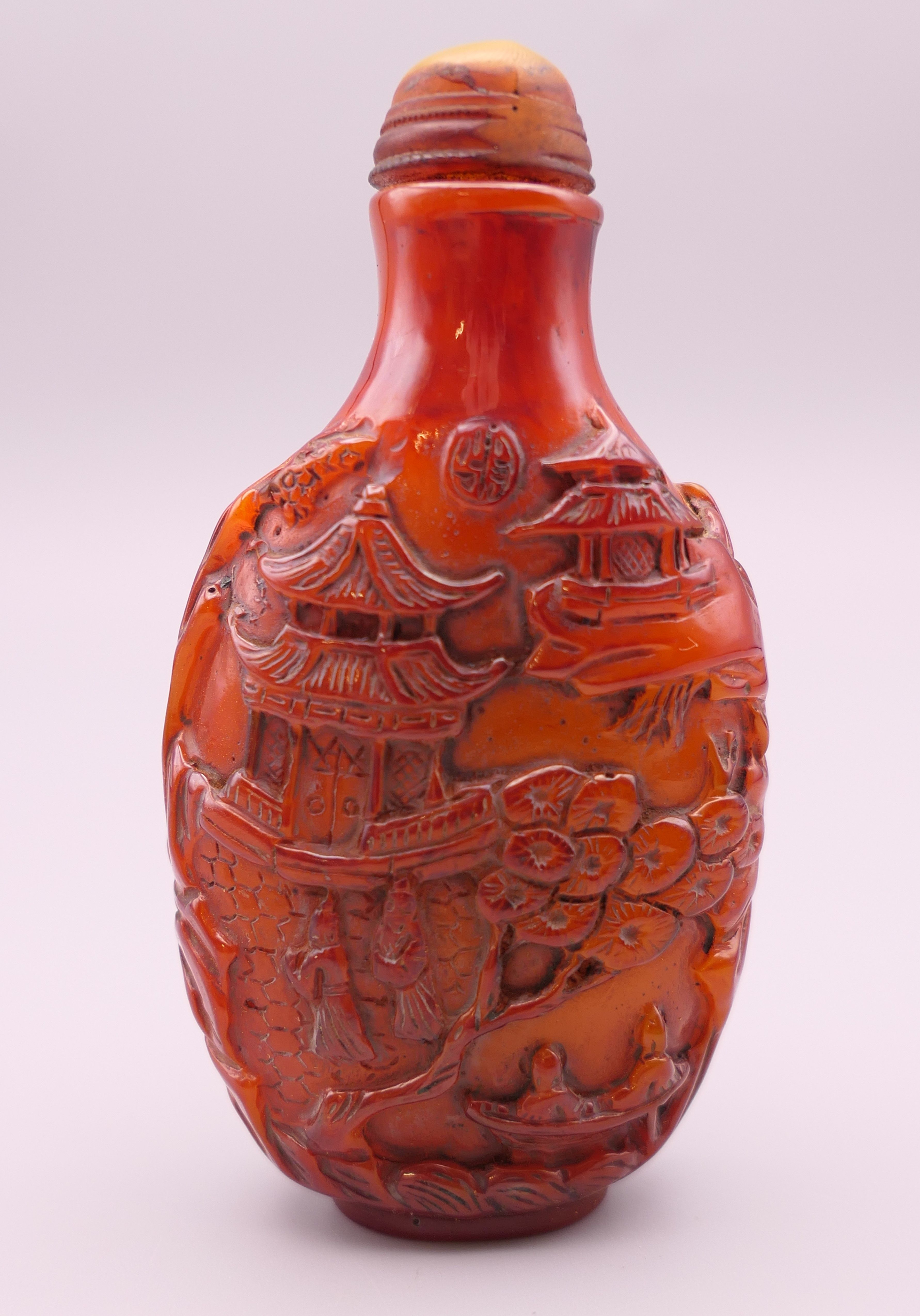 A snuff bottle. 9 cm high. - Image 2 of 4