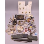 A quantity of miscellaneous jewellery, coins, etc.