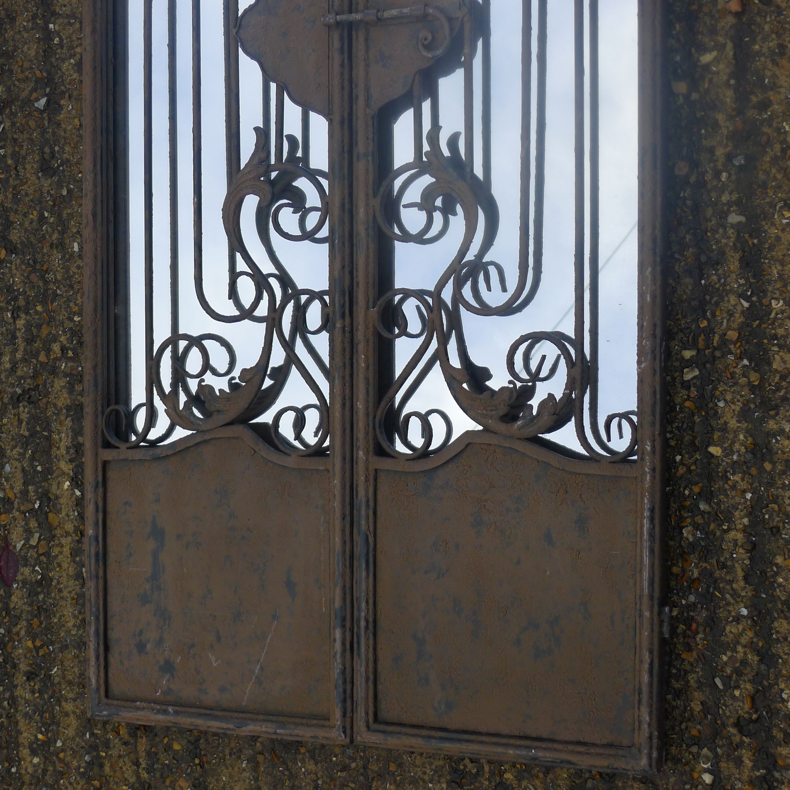 A gate form mirror. 128 cm high. - Image 3 of 3